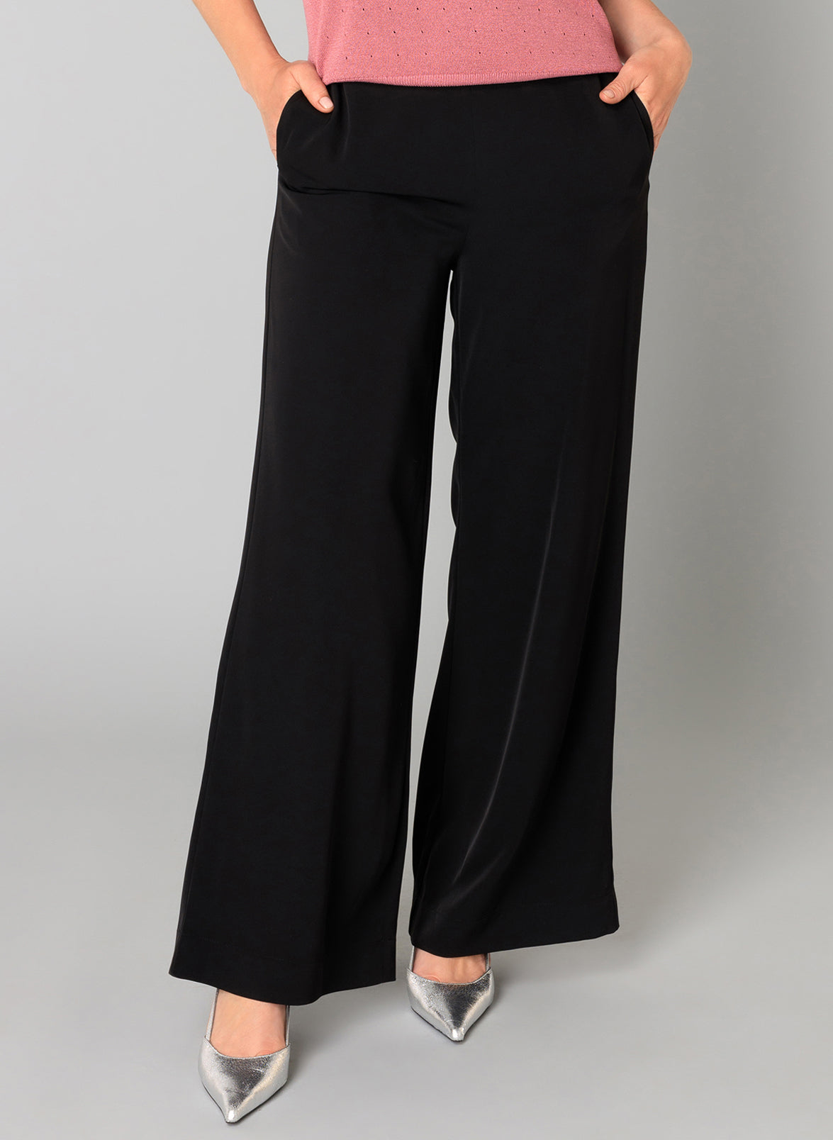 Burgunda | Black