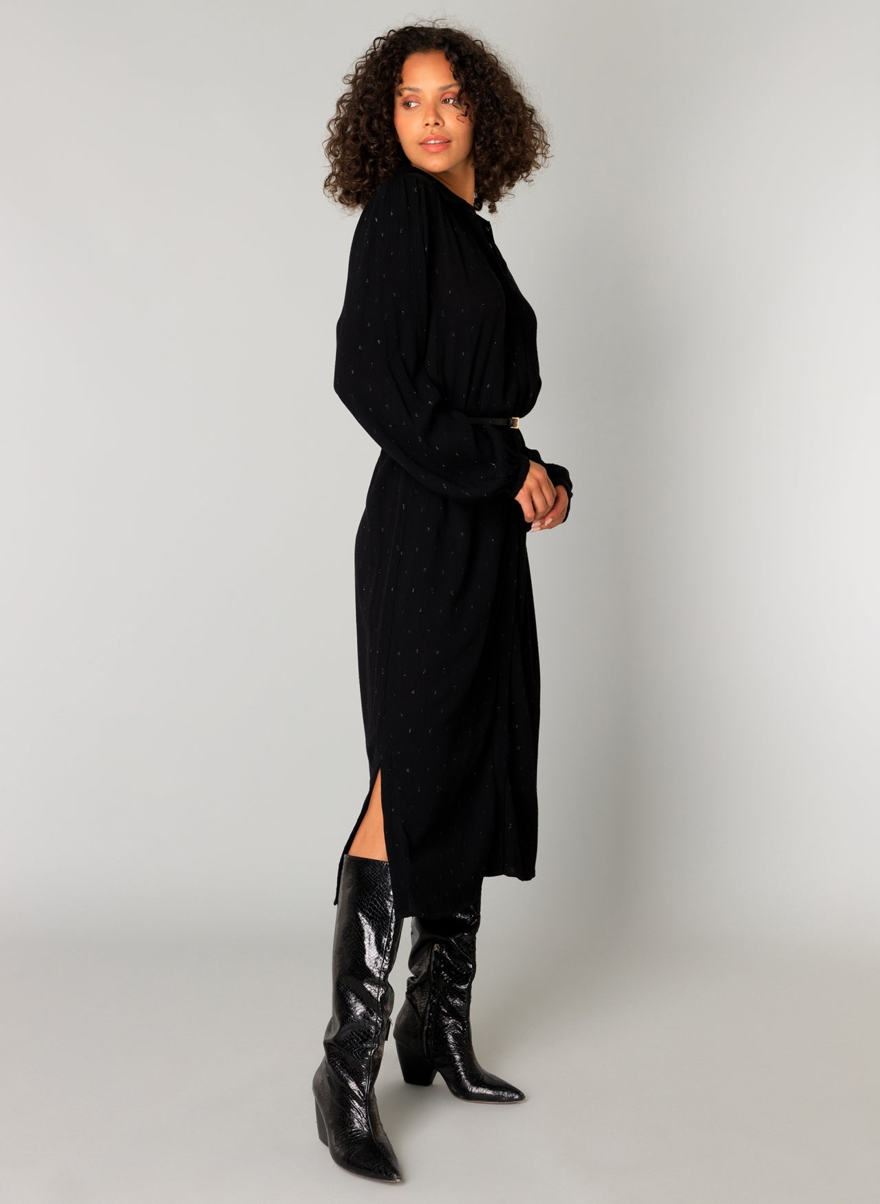 Cora | Black