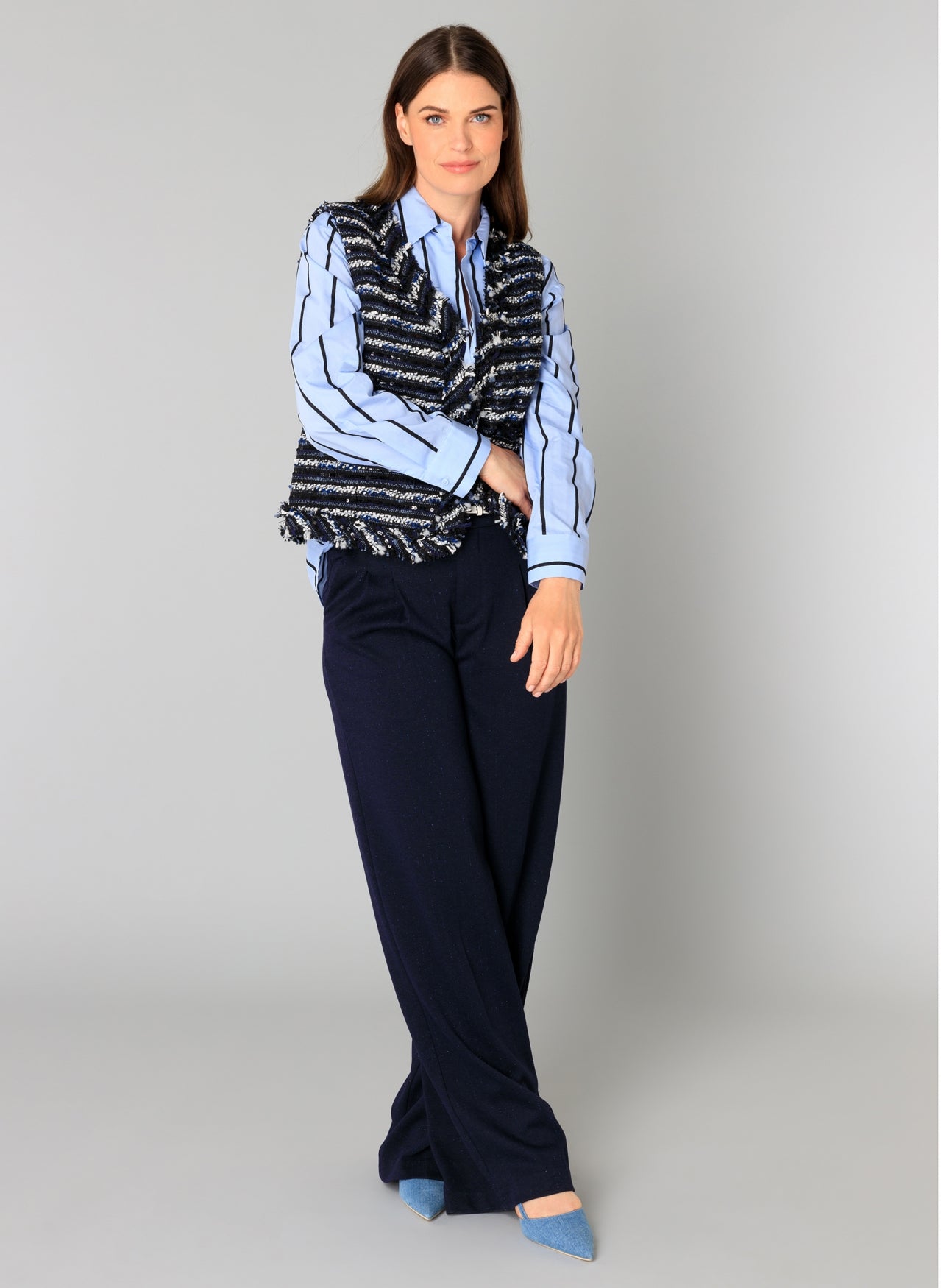 Bertrada | Dark Navy/Multi Colo