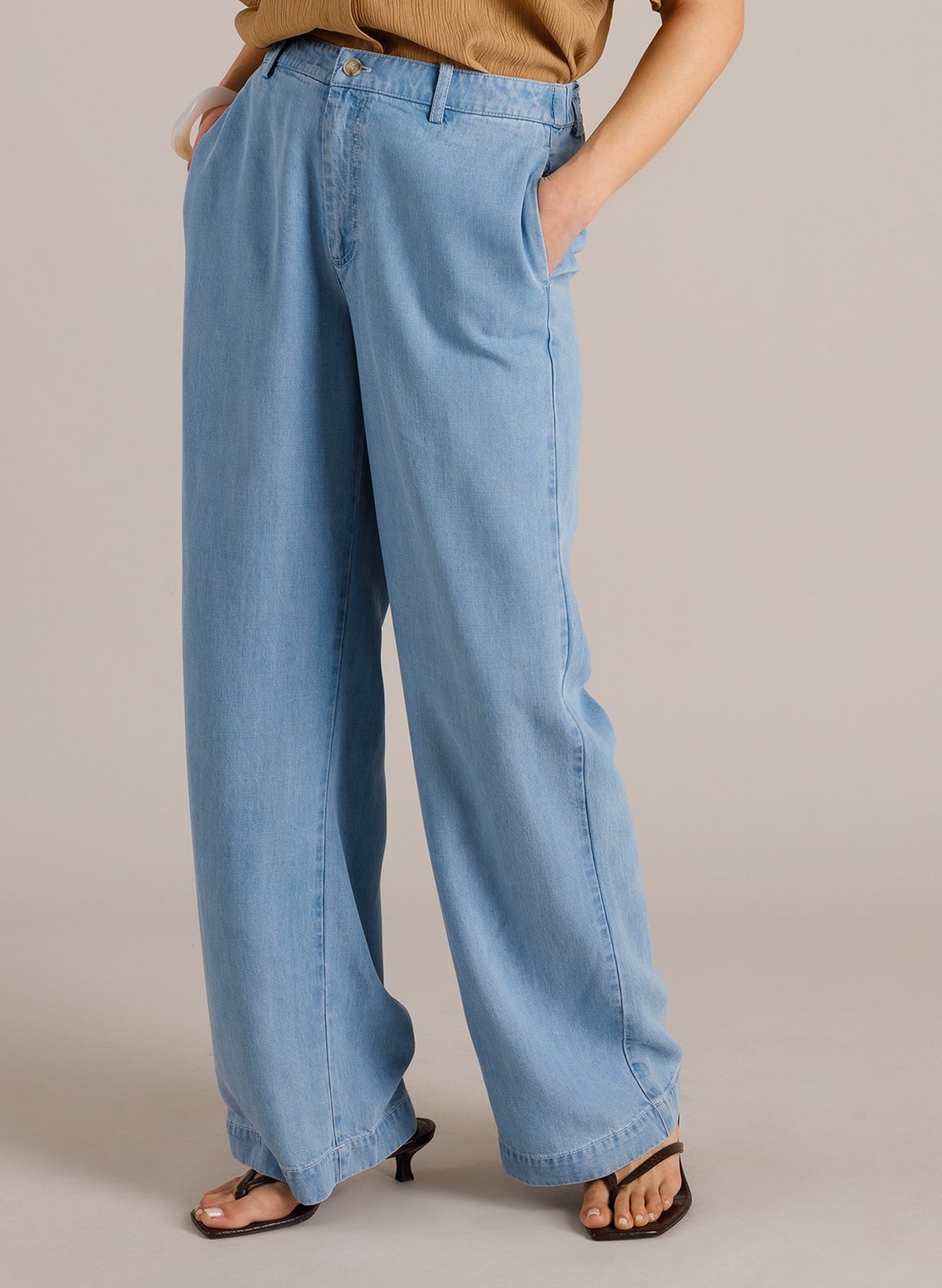 Milaine | Light Denim Bleached