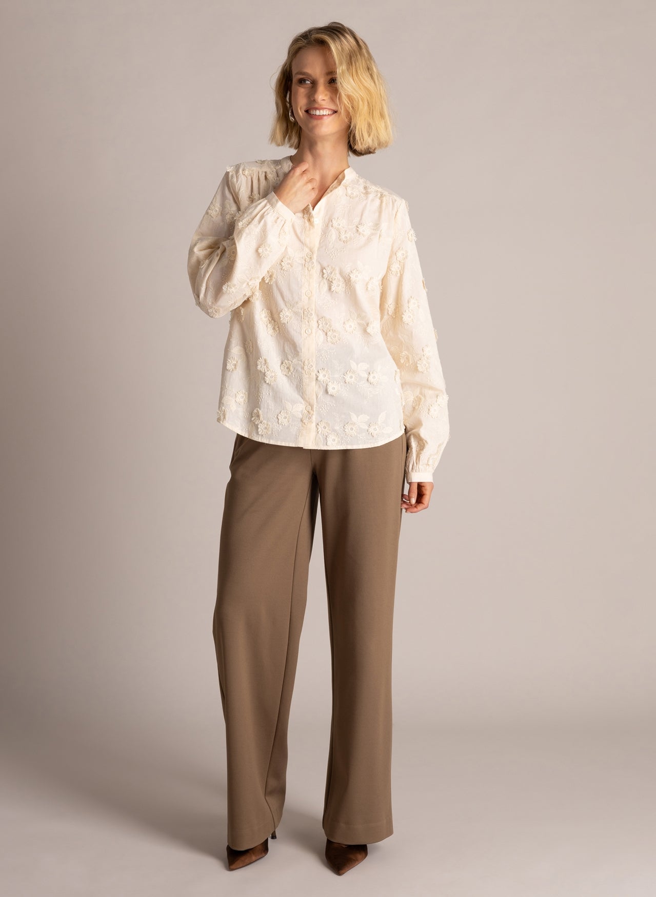 Raya Essential | Beige Cream