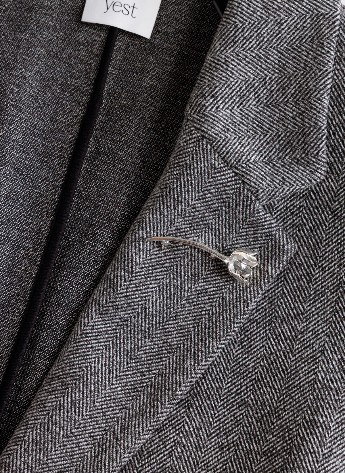 YYBerta | Dark Grey/Multi-Colo
