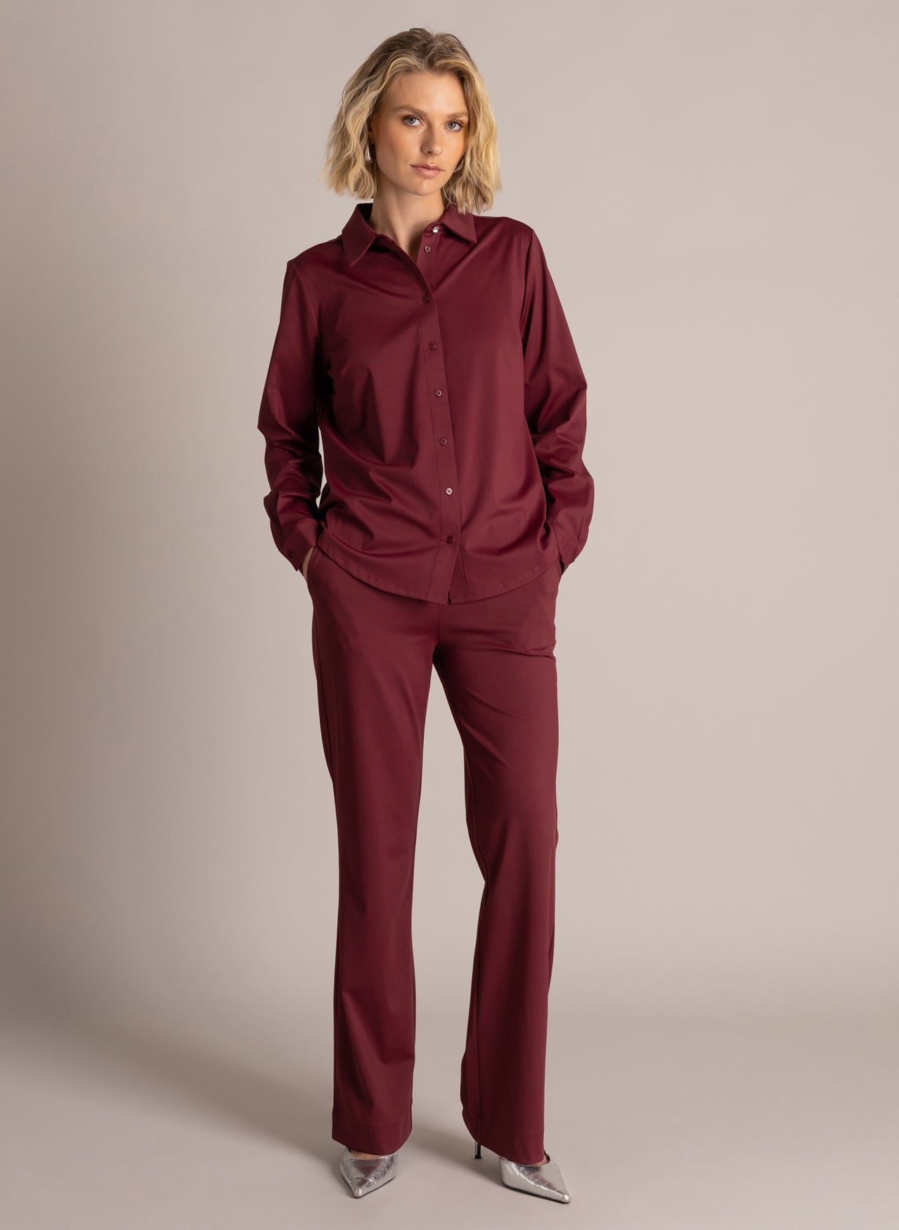 Ofira Essential | Wine Red