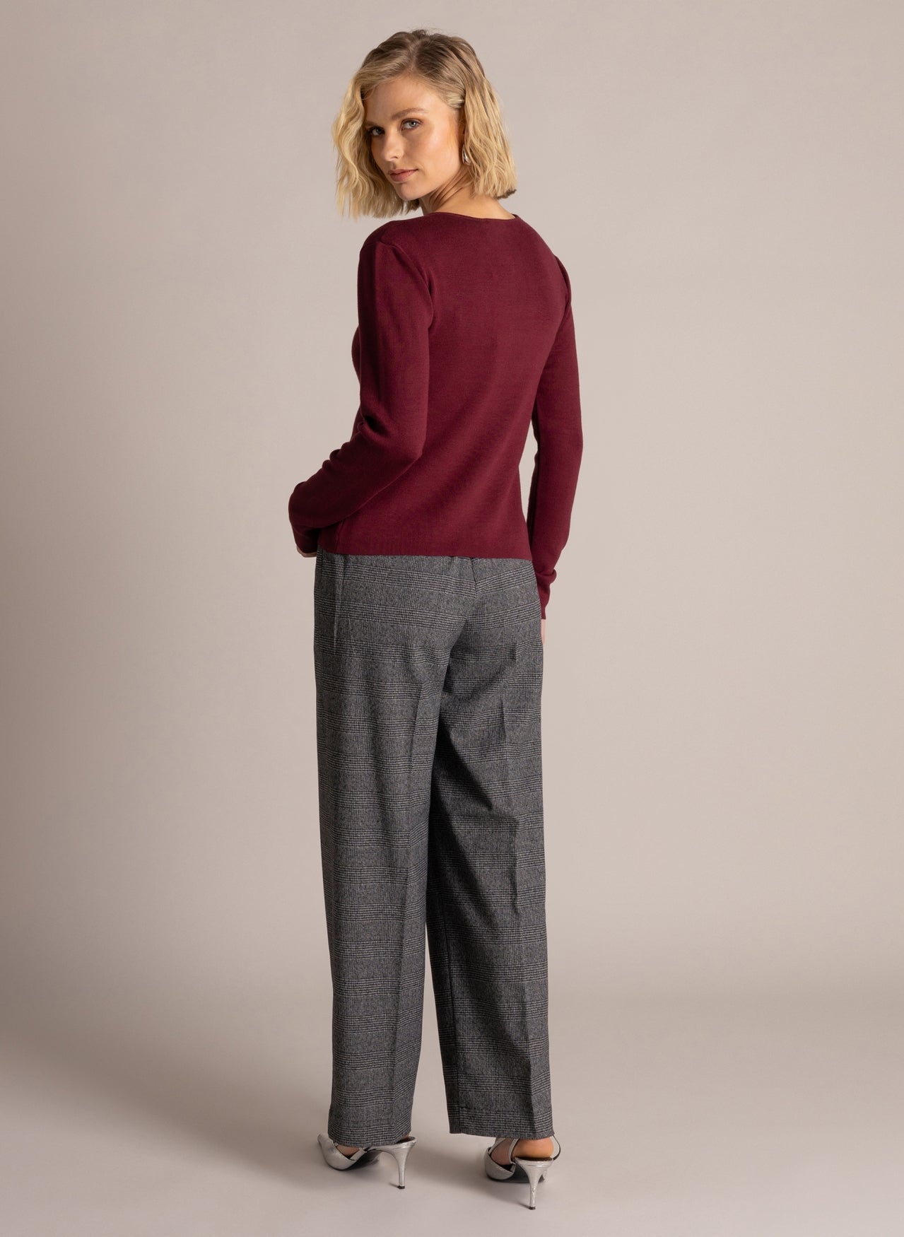 Sara | Wine Red