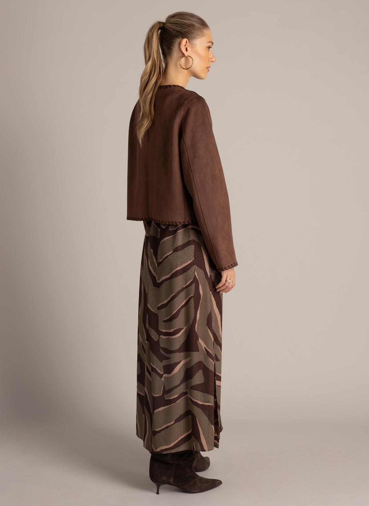 Undine | Red Brown