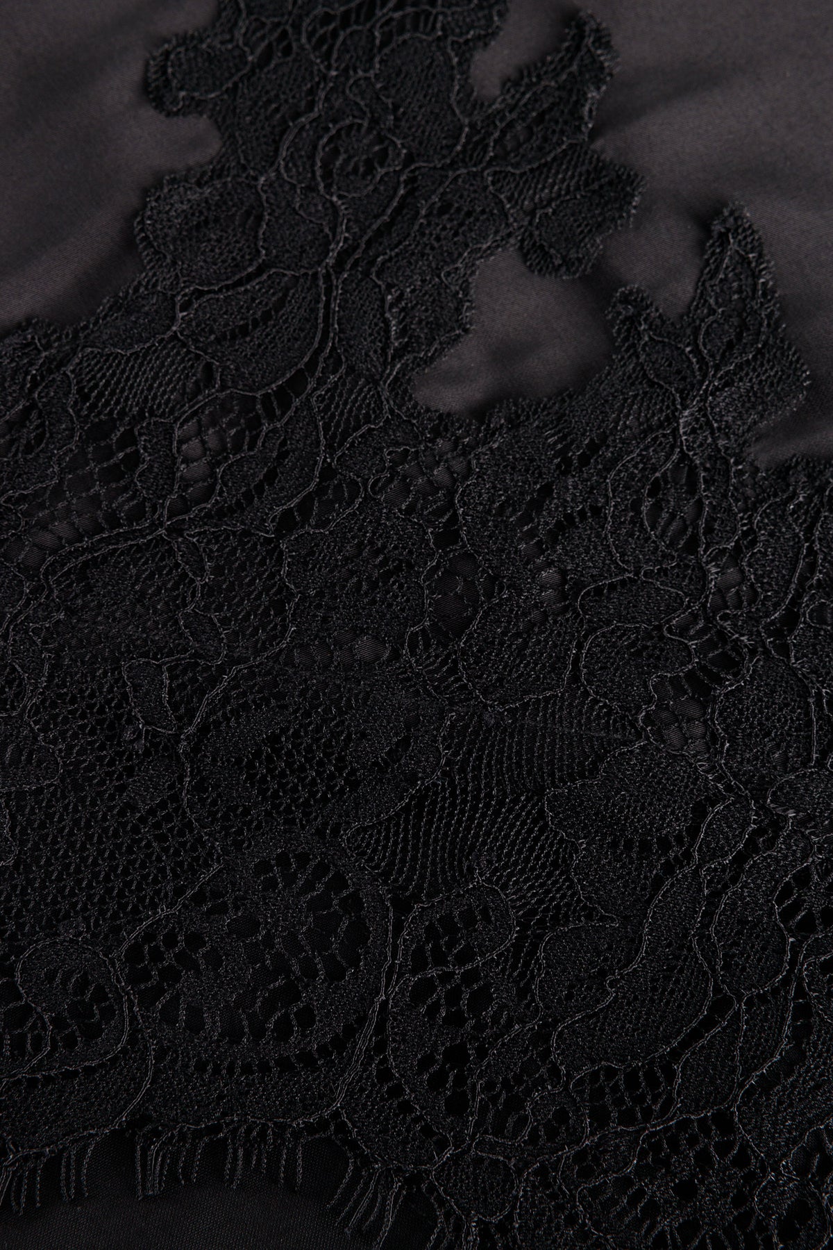 YYWismara | Black