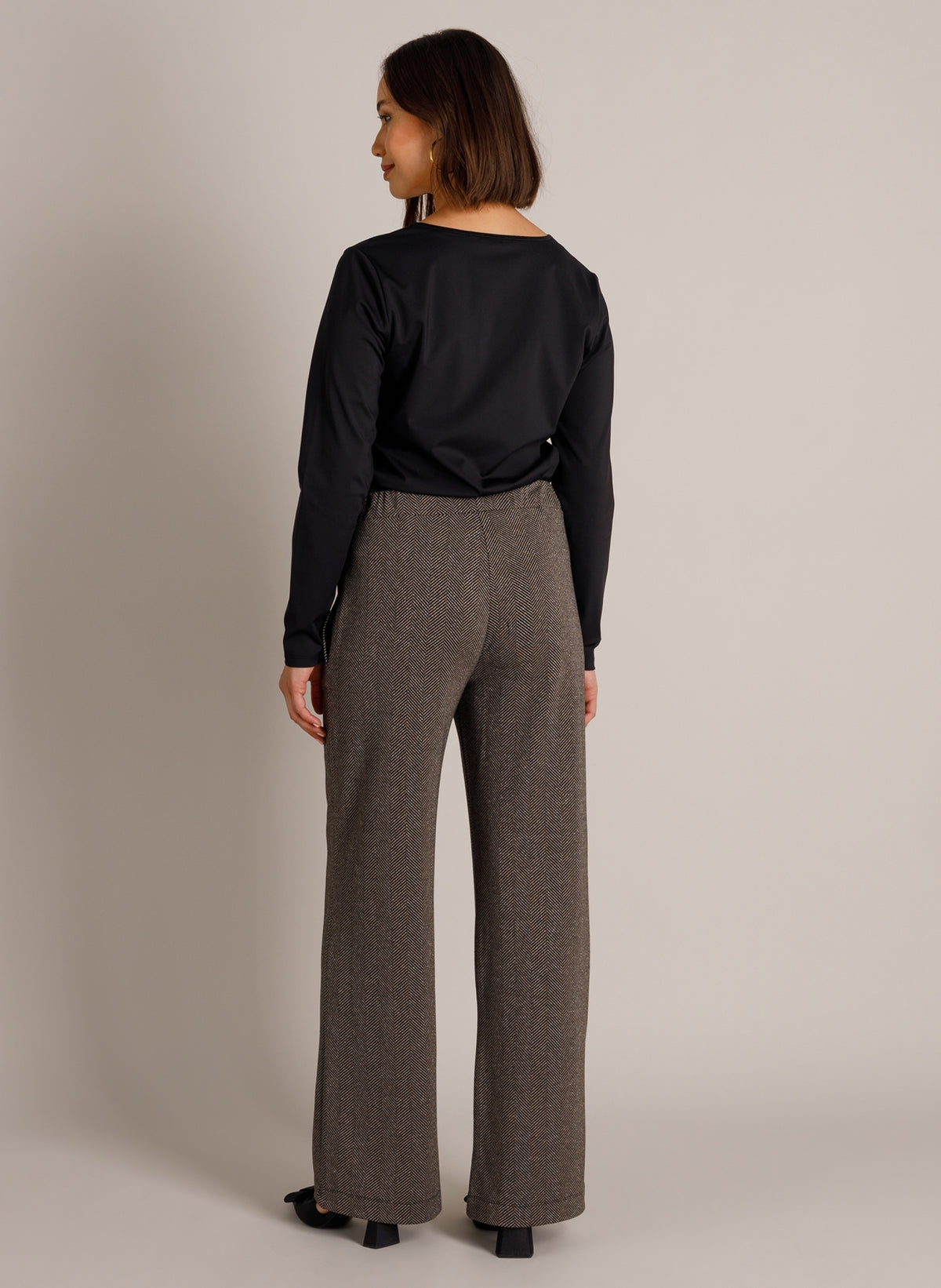 YYWilka | Black/Taupe Grey