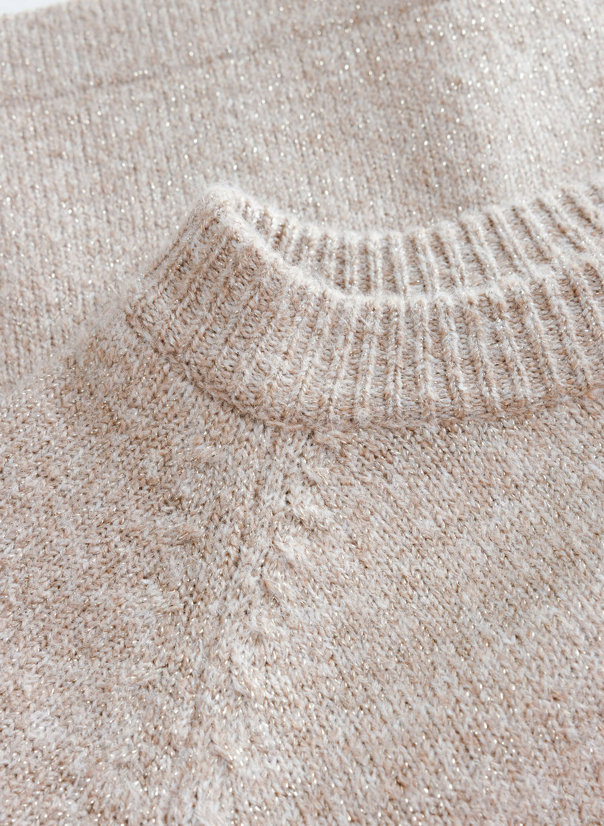 Ulia | Dark Sand
