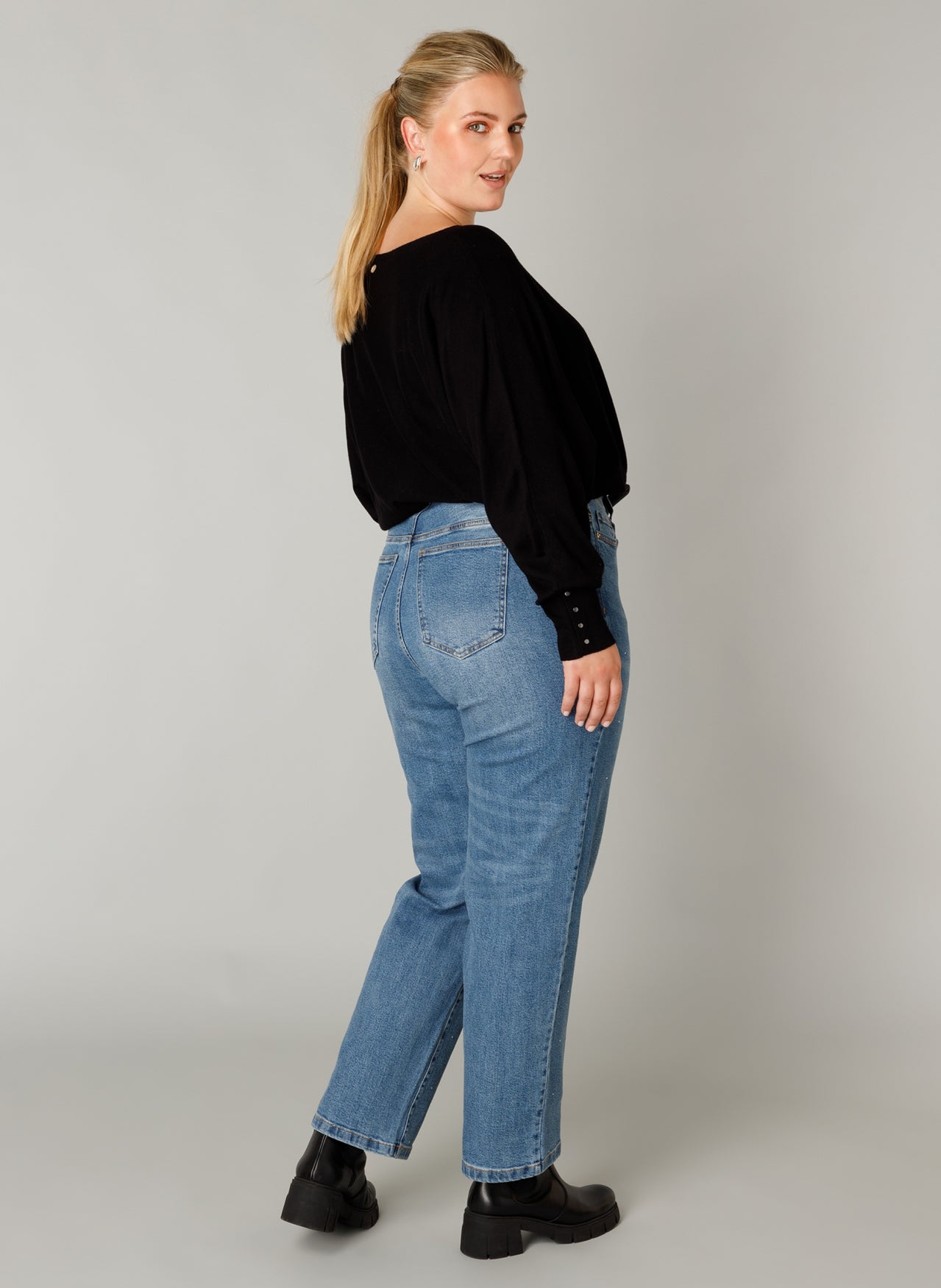 Roel Essential | Black