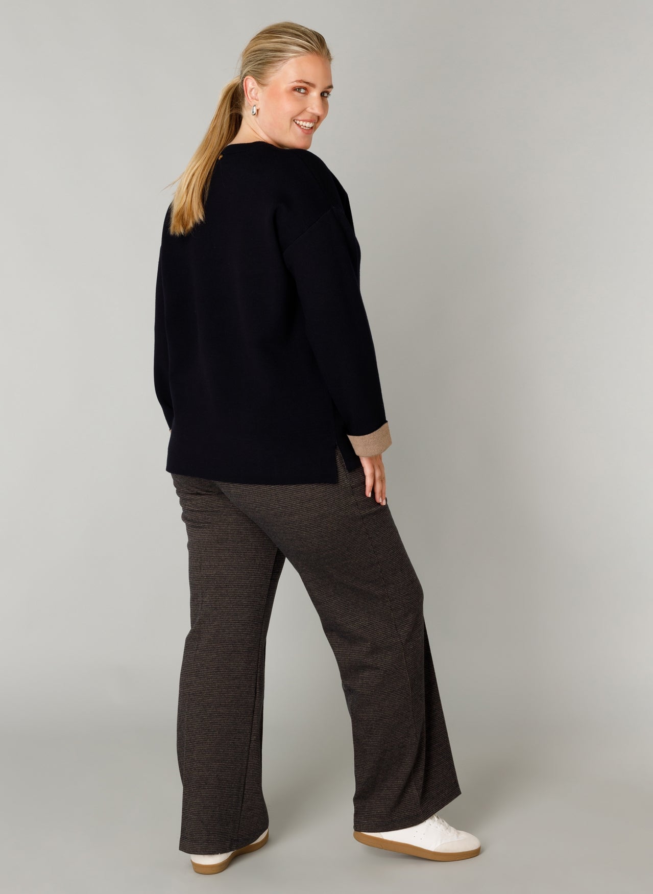 Freja | Dark Navy