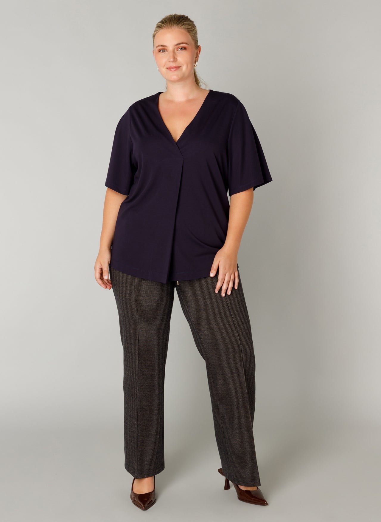 Fawn | Dark Navy