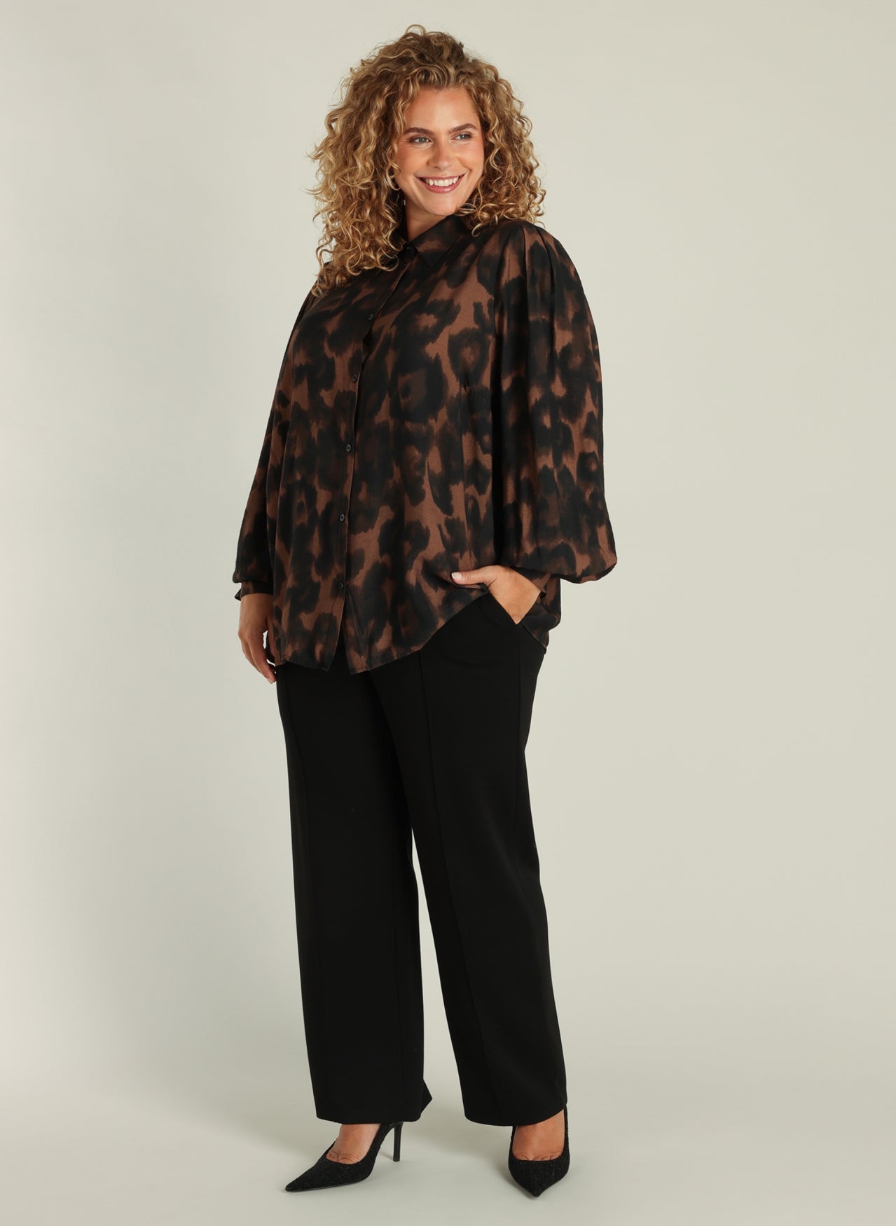 Geraldine | Warm Taupe/Multi-C