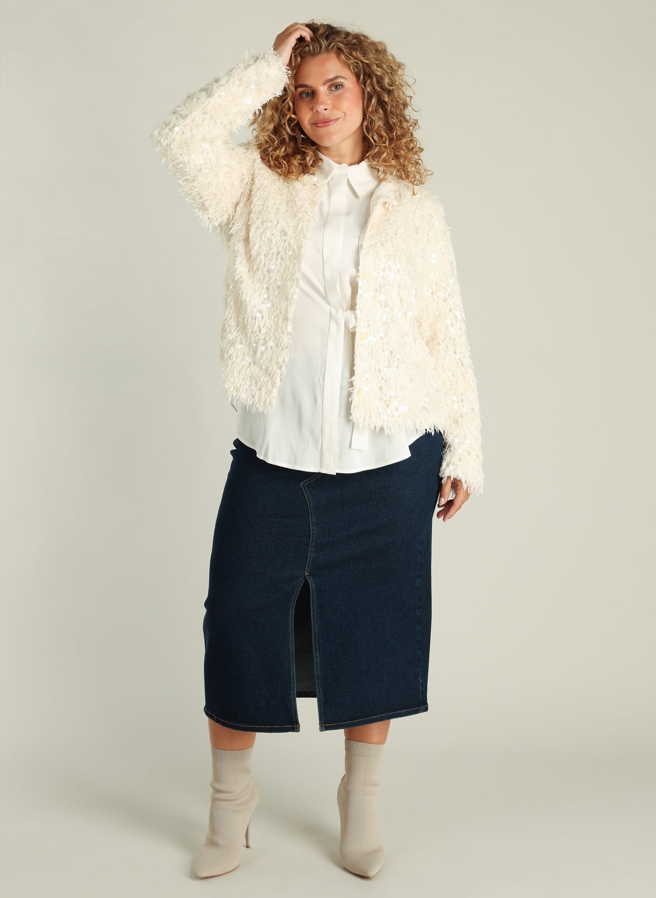 Geri | Sandy White