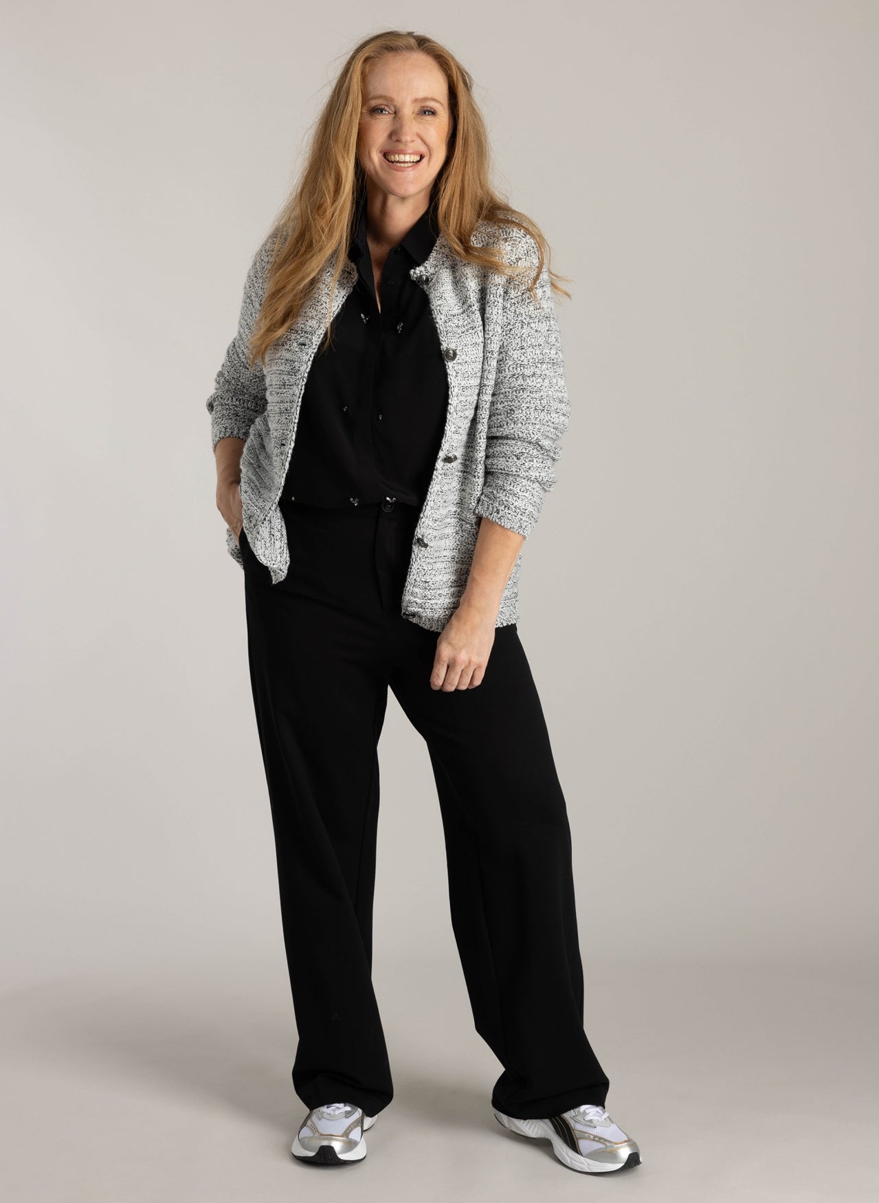 Hinda | Black/Off White Mela