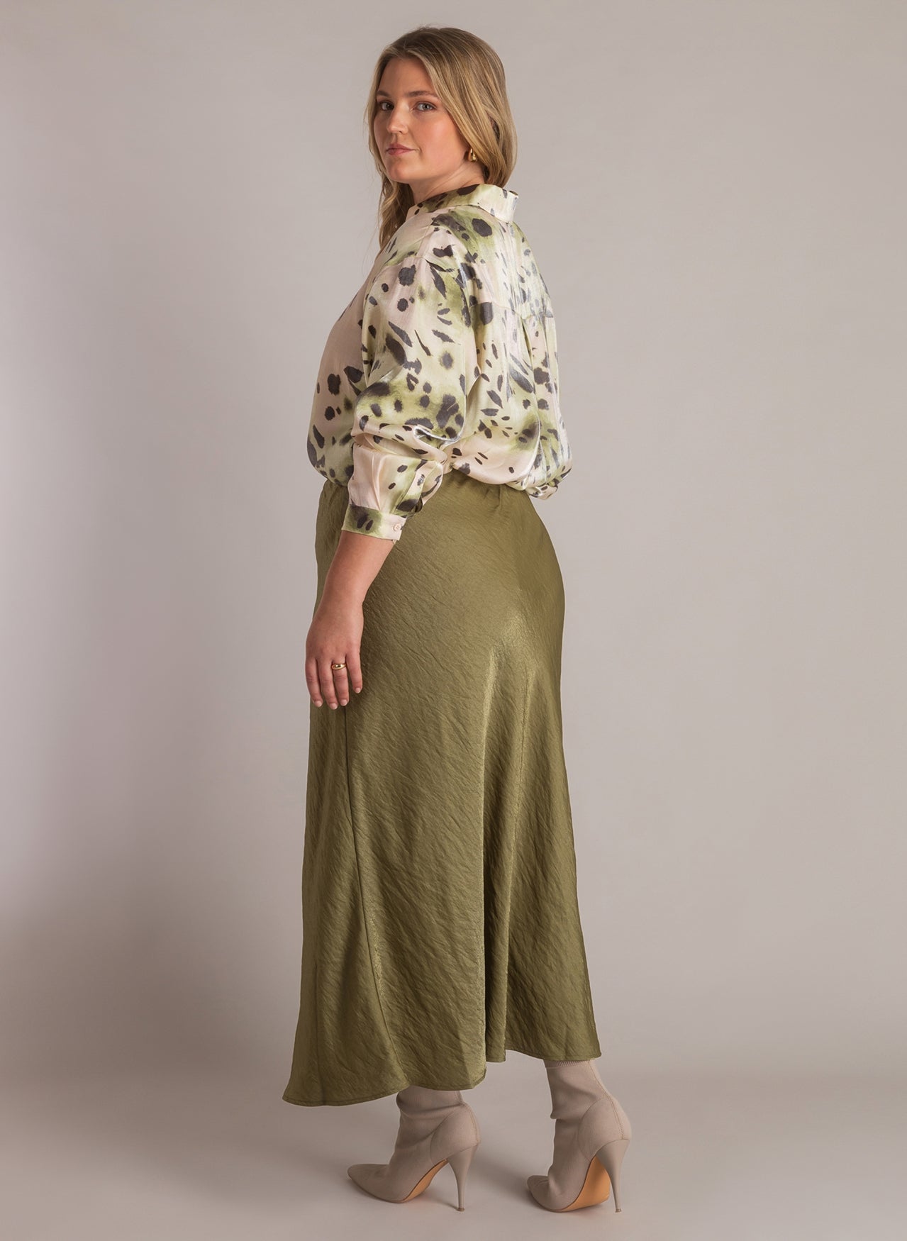 Jutta | Natural/Multi Colour