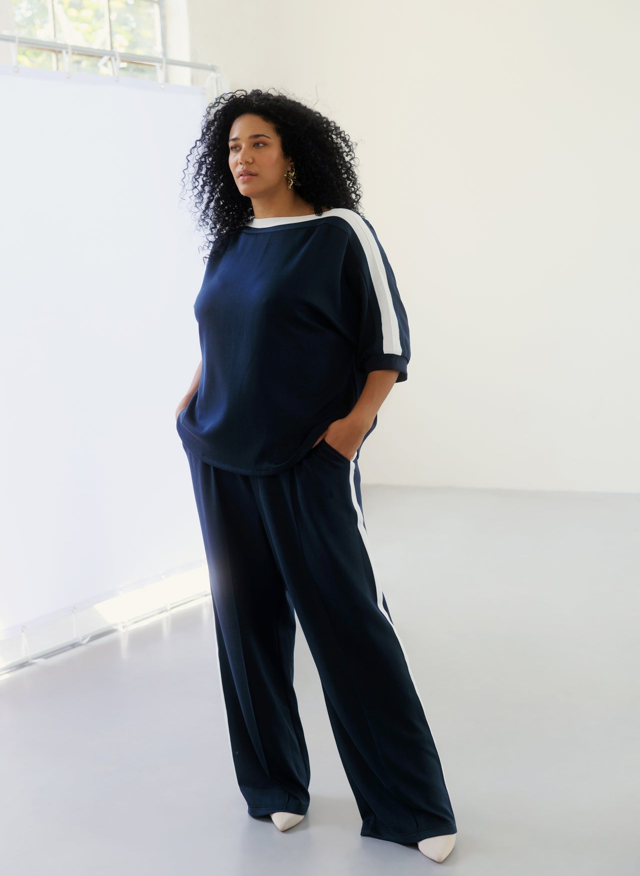 Joana | Navy/Off White