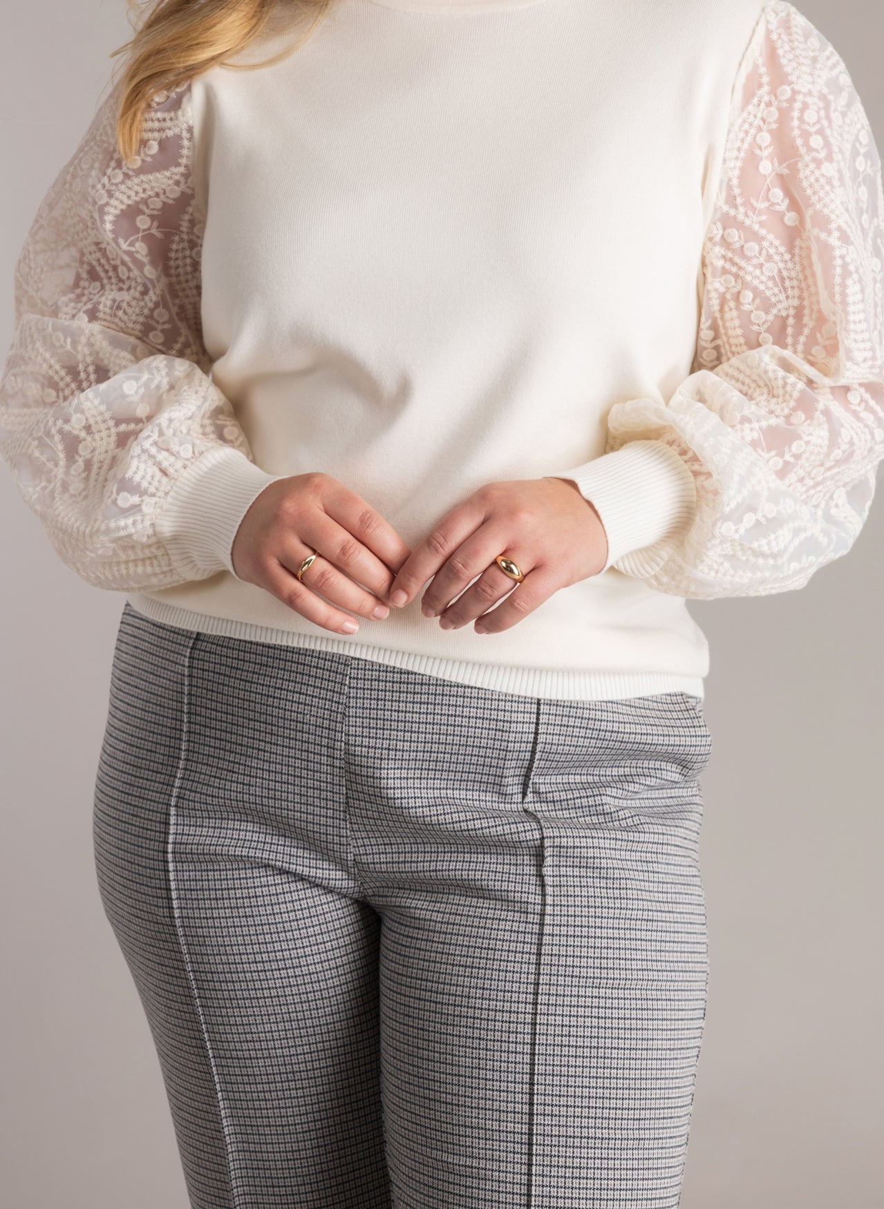 Jorunn | Antique White