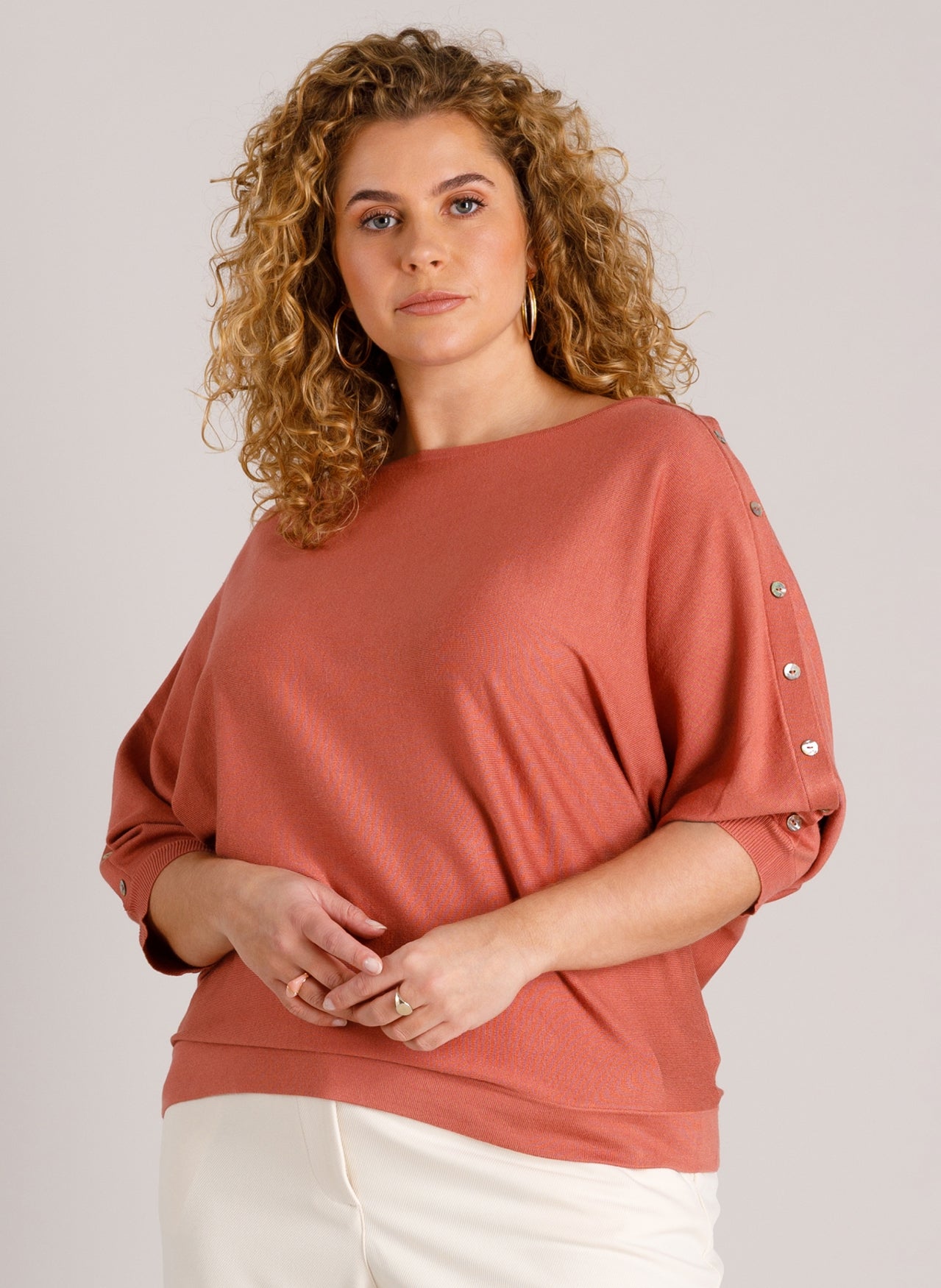 Valentina Essential | Dark Terra