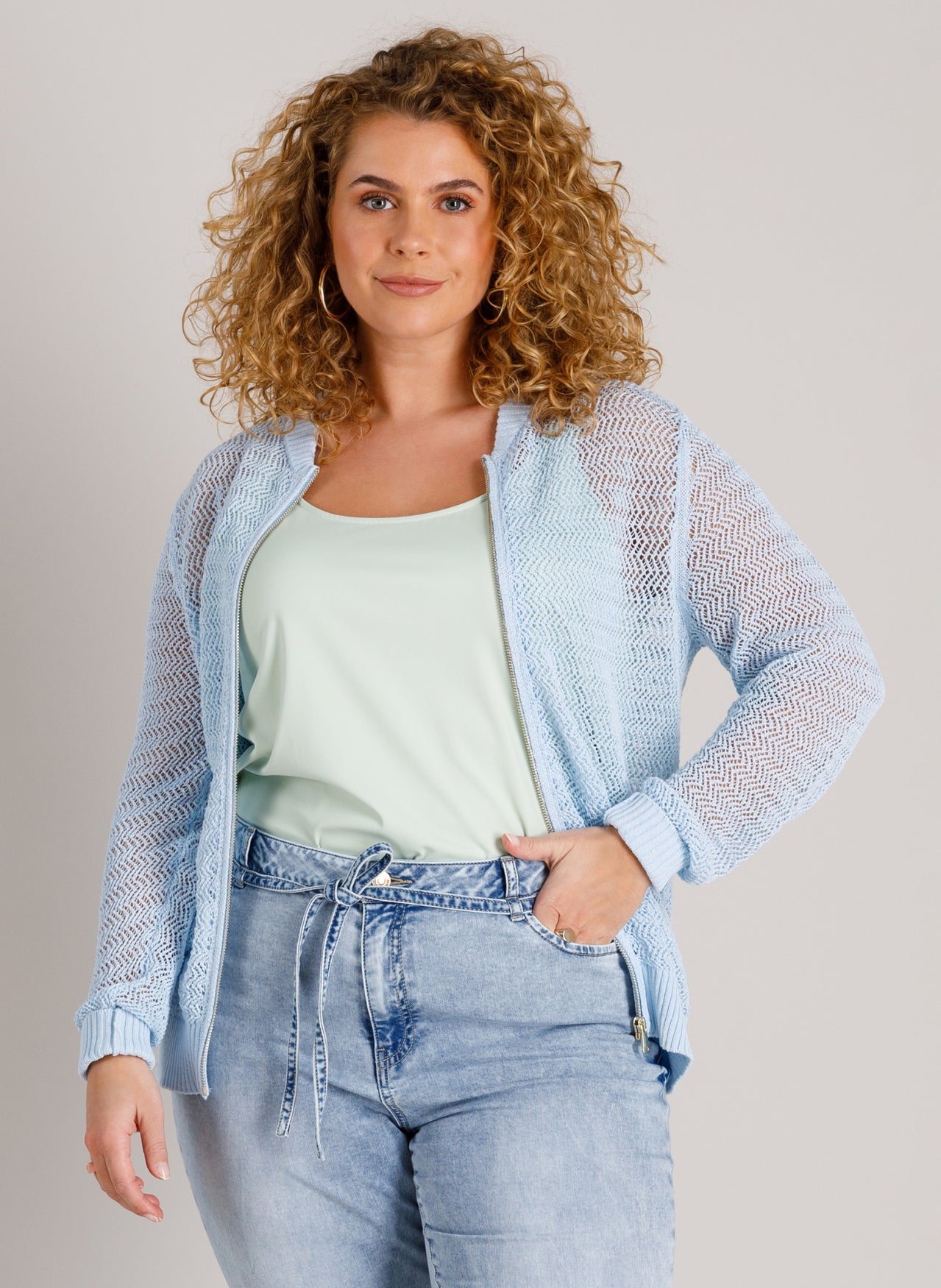 Liva | Hellblau