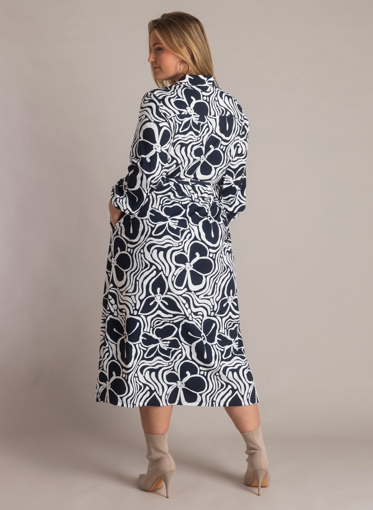 Nicole Essential | Navy/Off White