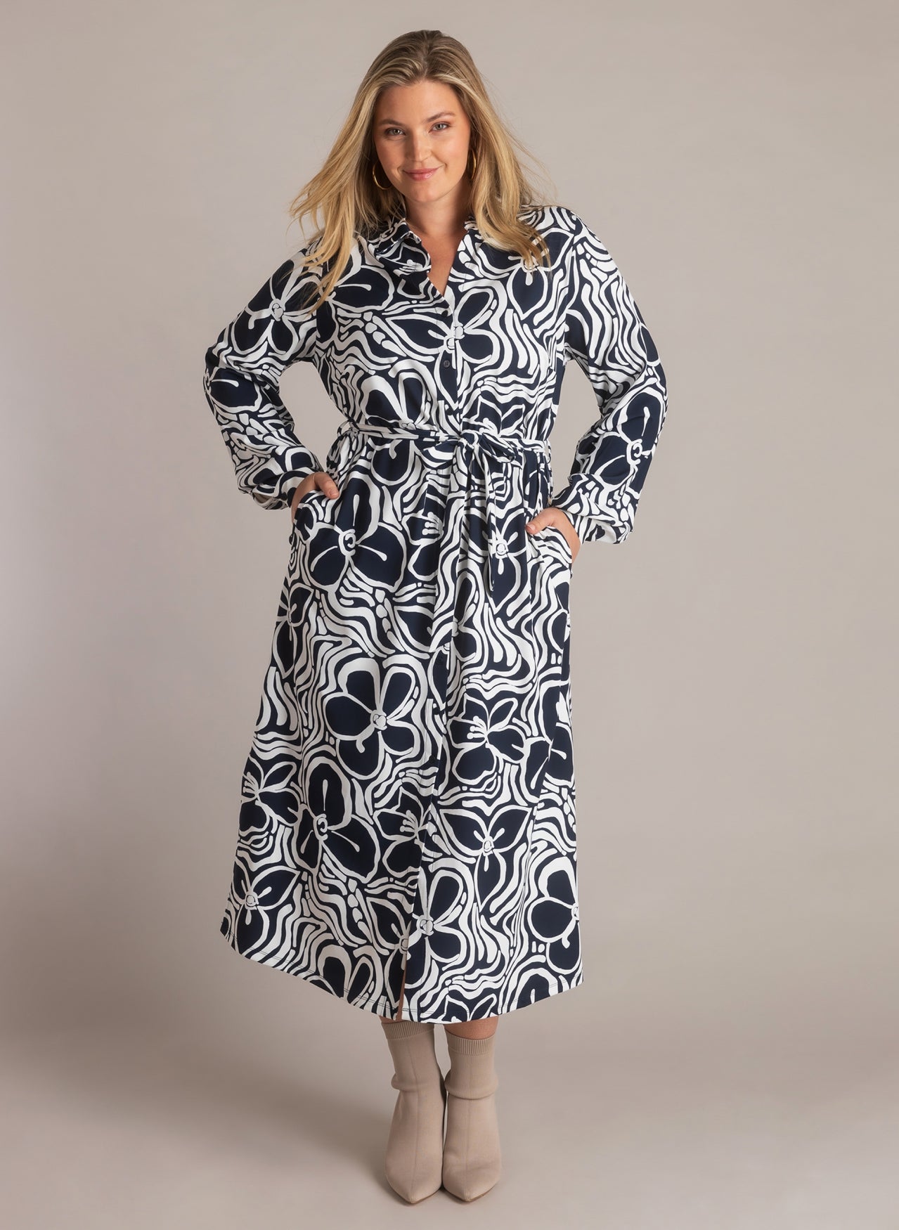 Nicole Essential | Navy/Off White