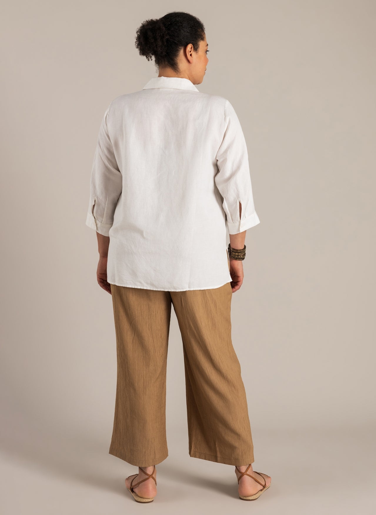 Nelia | Off White