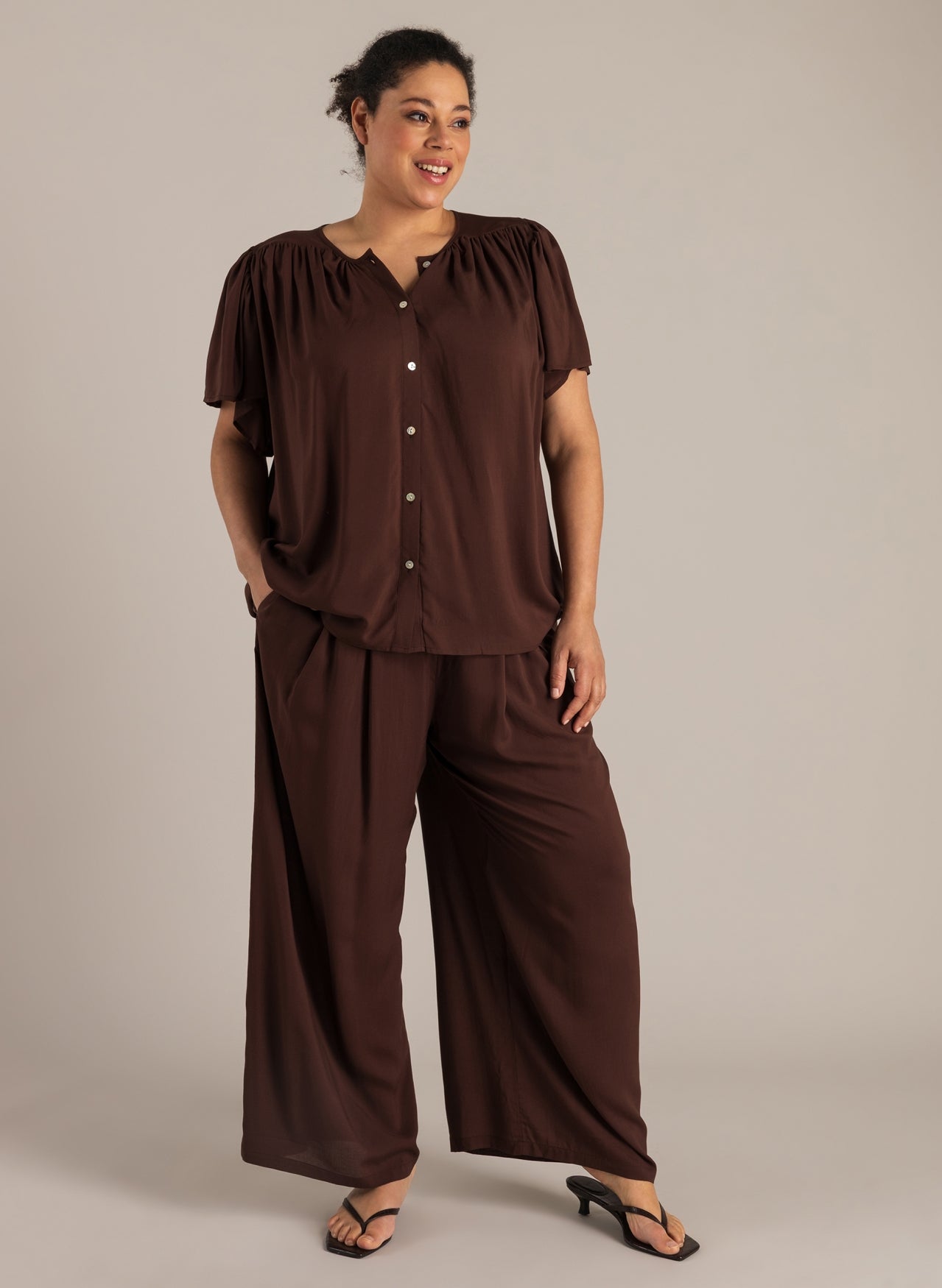 Nolia | Coffee Brown