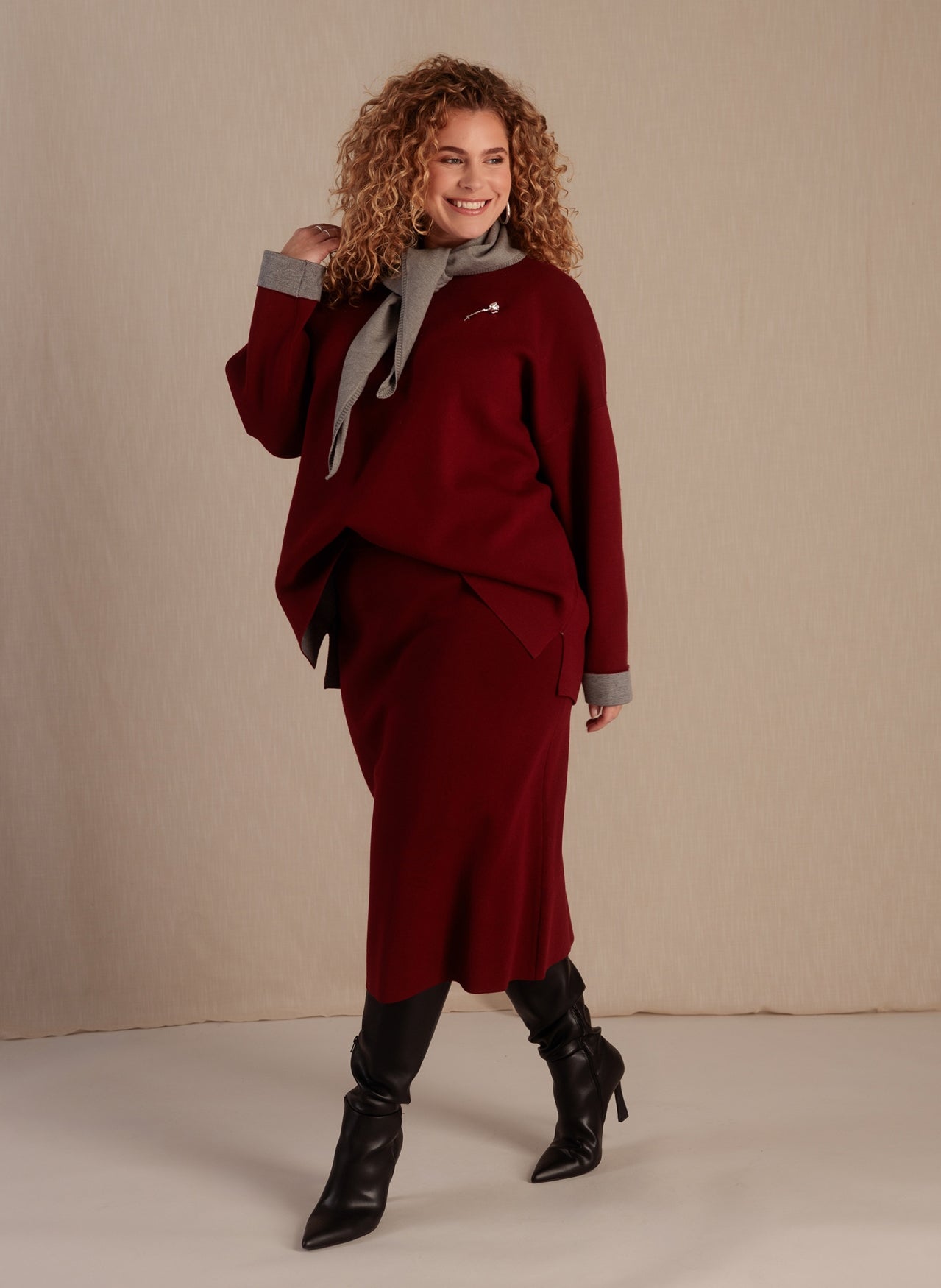 Thaline | Wine Red