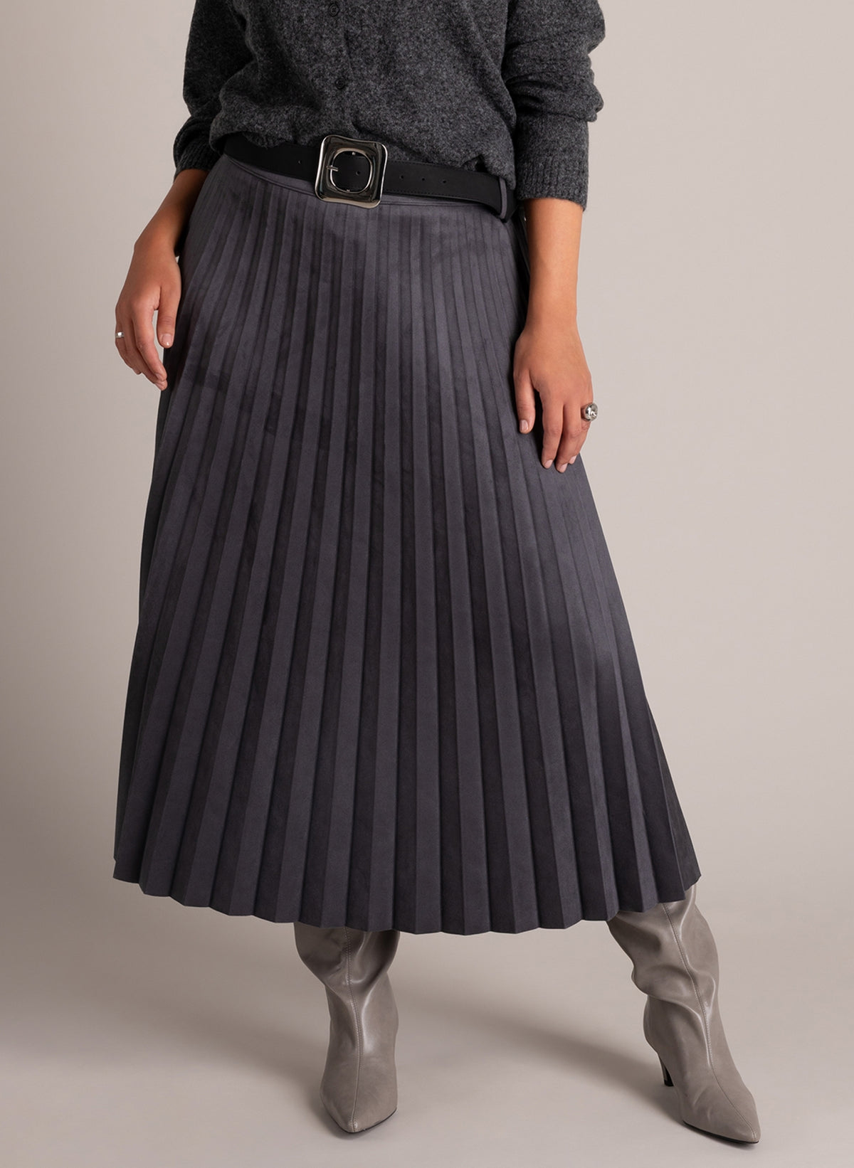 Vasia | Warm Grey