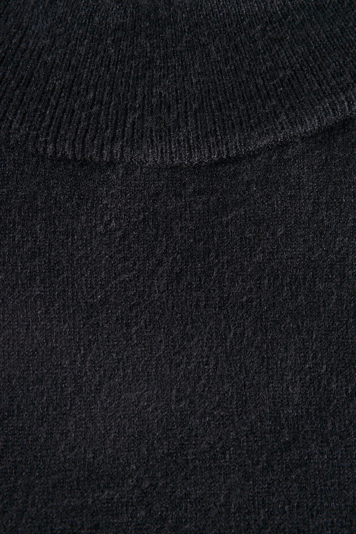 YCFranka Essential | Black