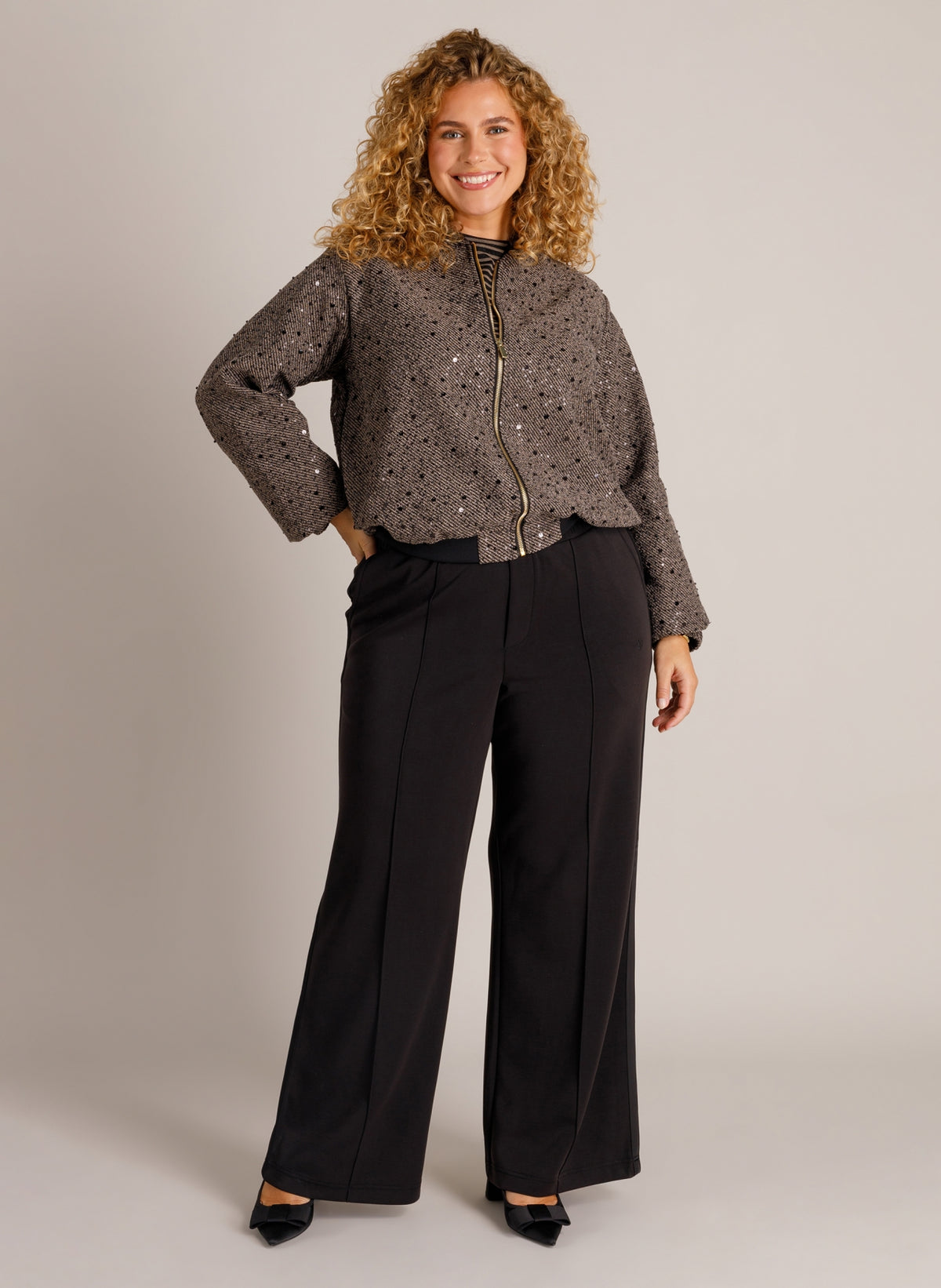 YCZaina | Black Melange