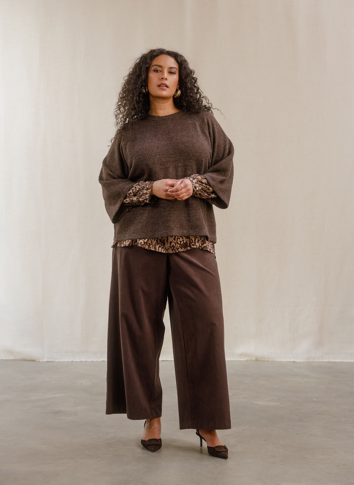 Vanja | Brown