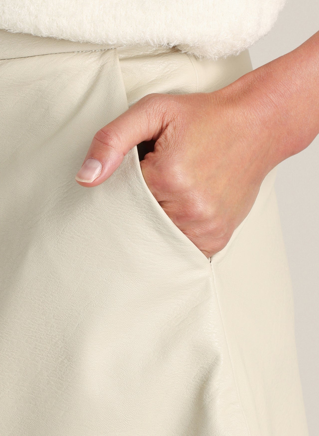 Danica | Winter White