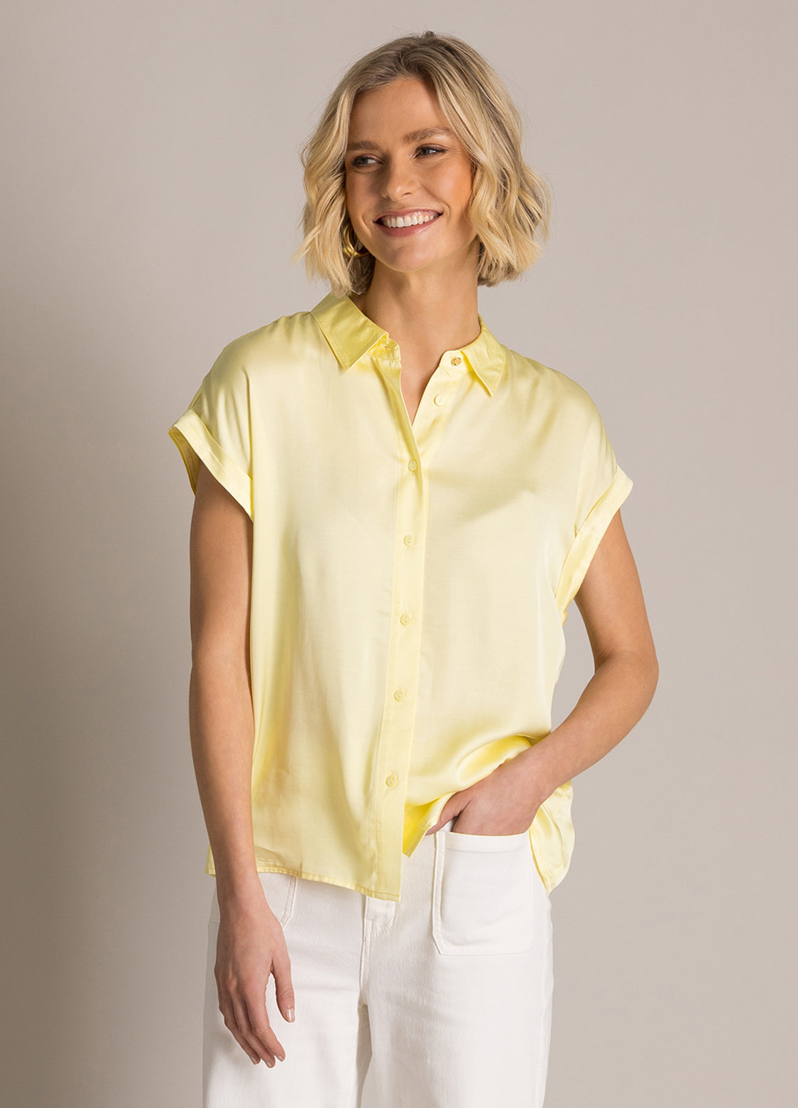 Sandra Essential | Pastel Yellow