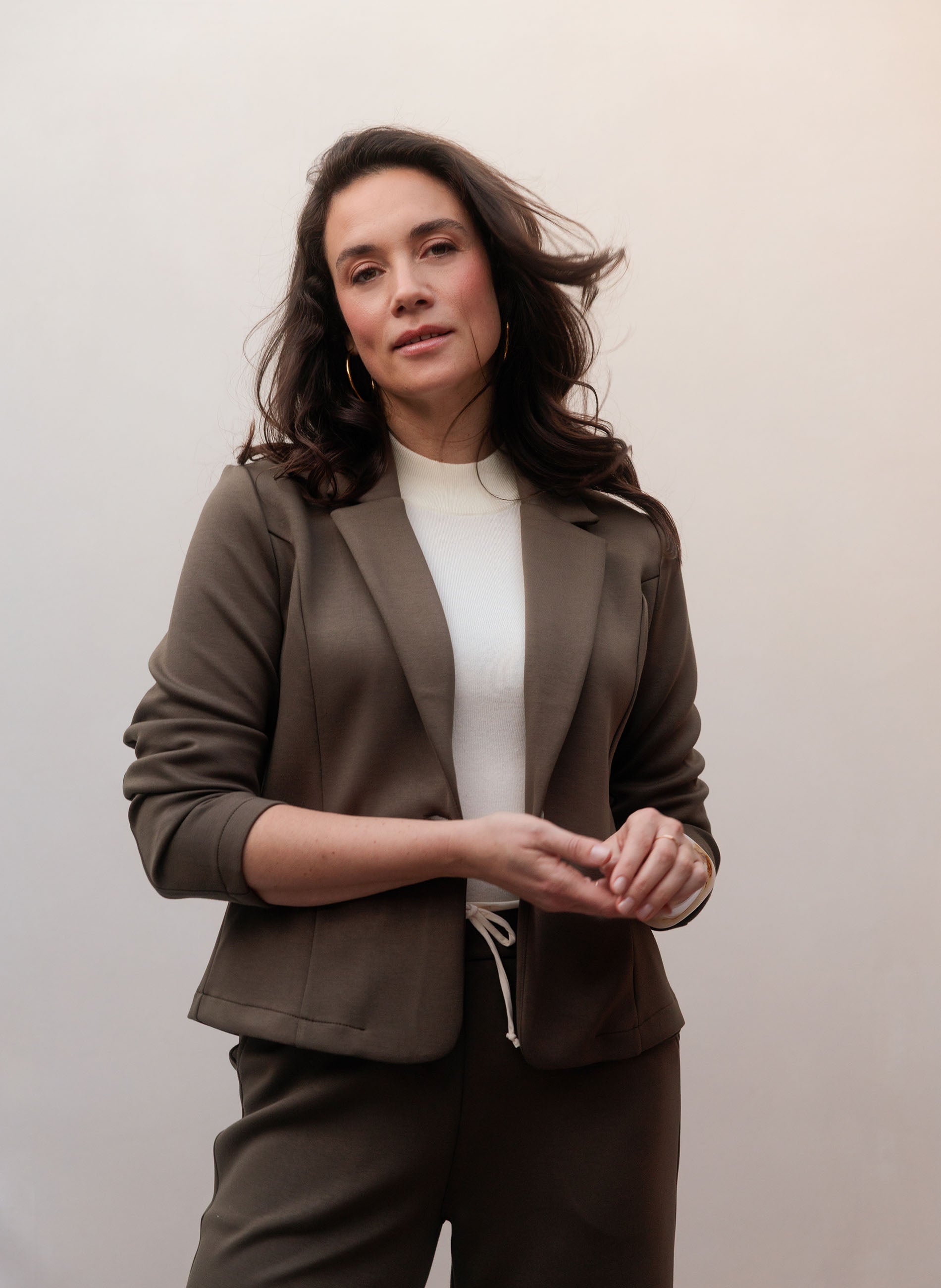Svetlana | Grey Olive