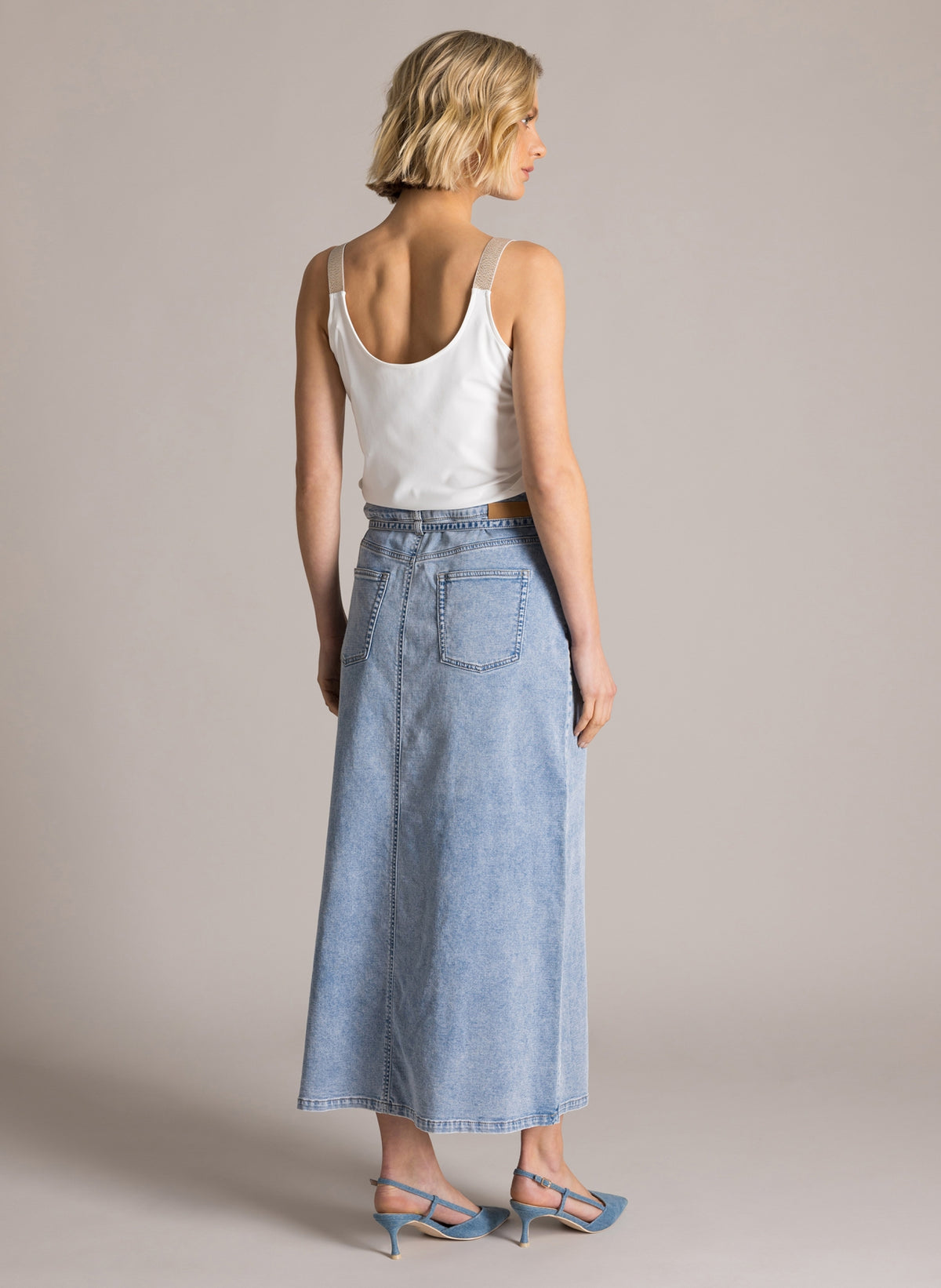 YYSalina Essential | Off White