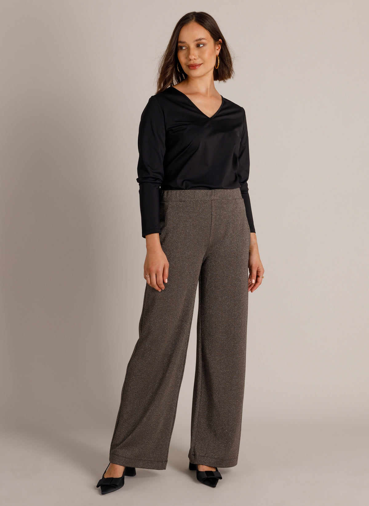 YYWilka | Black/Taupe Grey
