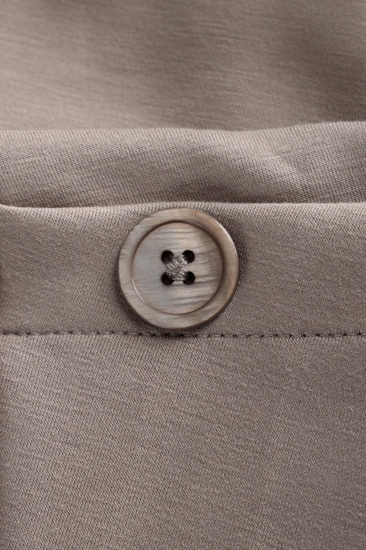 YYWynika | Taupe Grey