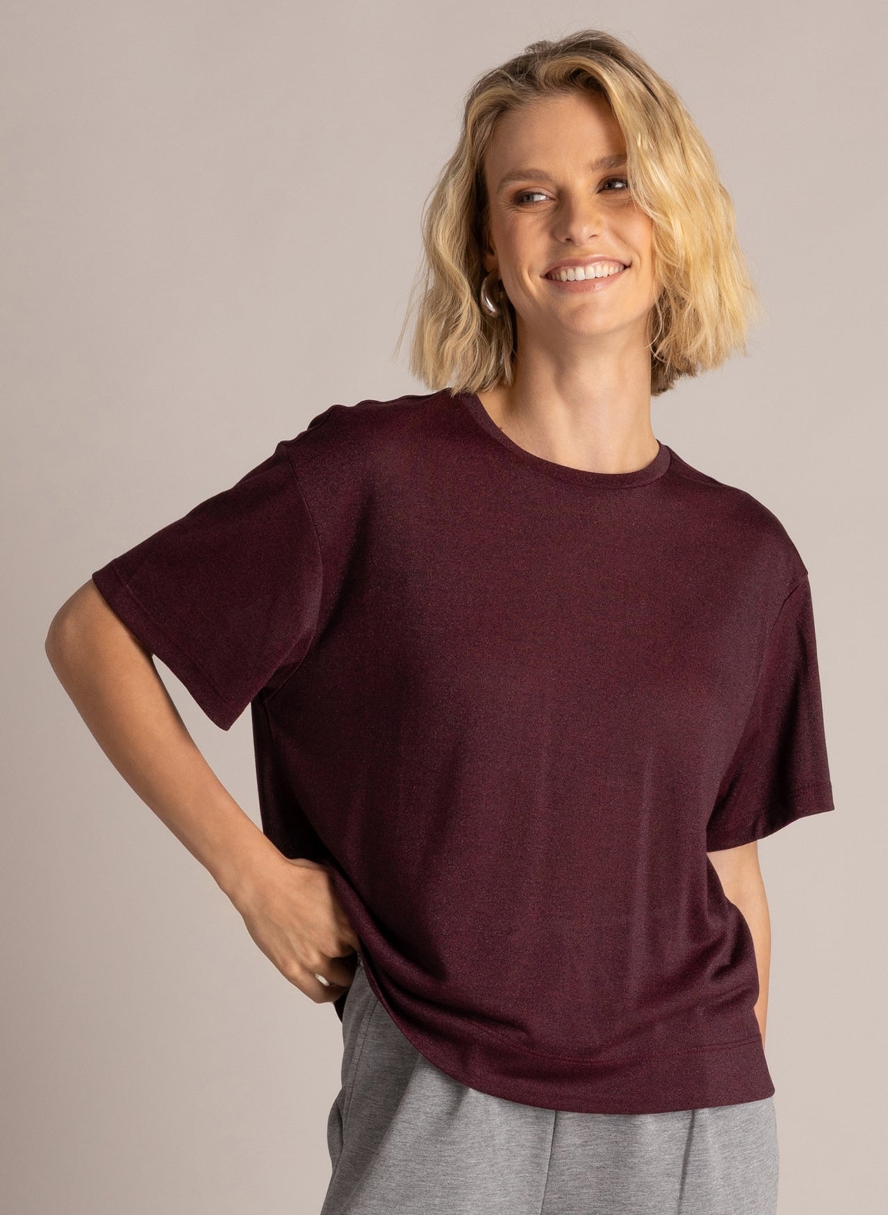 Sanne | Wine Red
