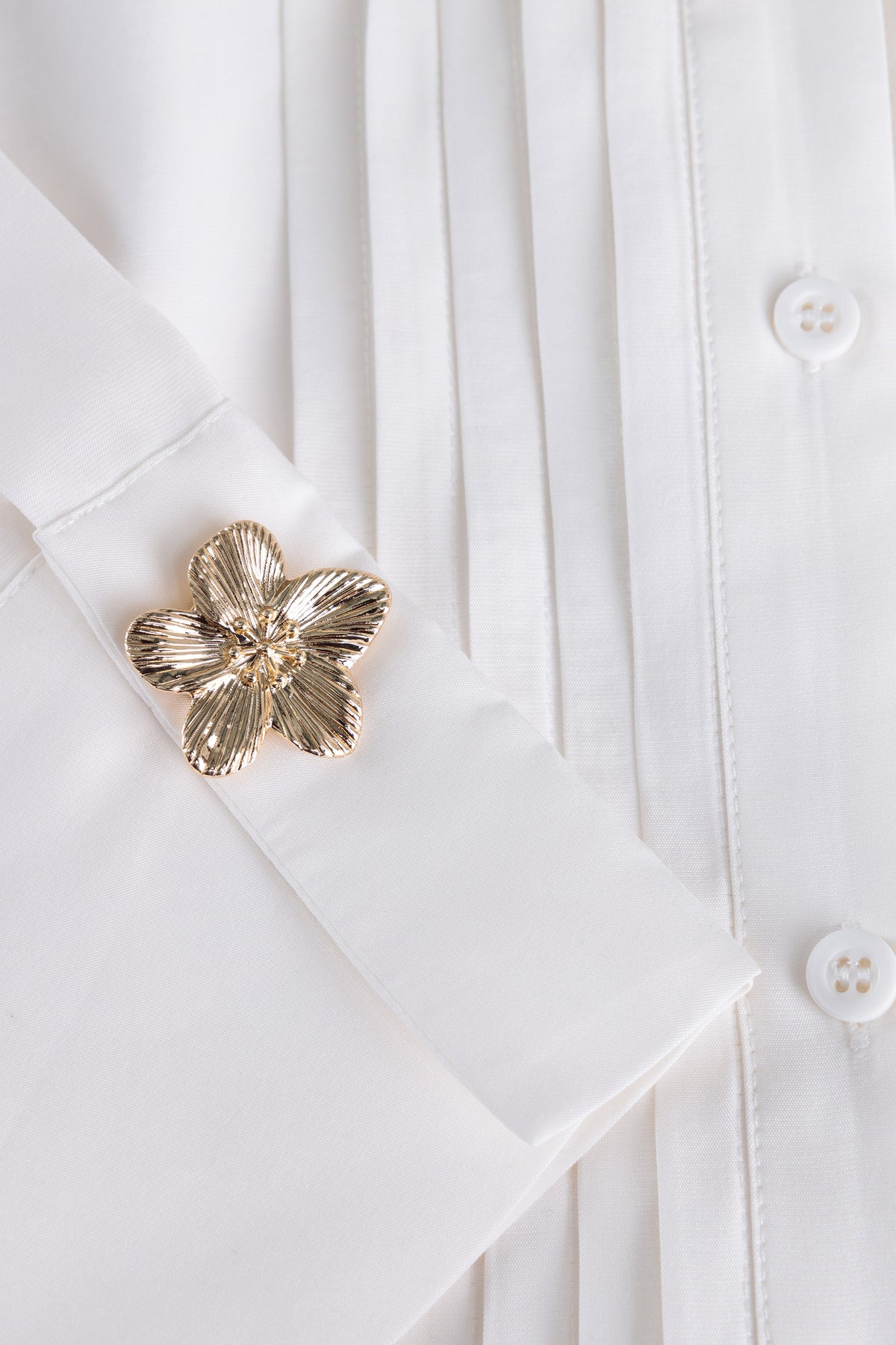 YYWilora | Warm White