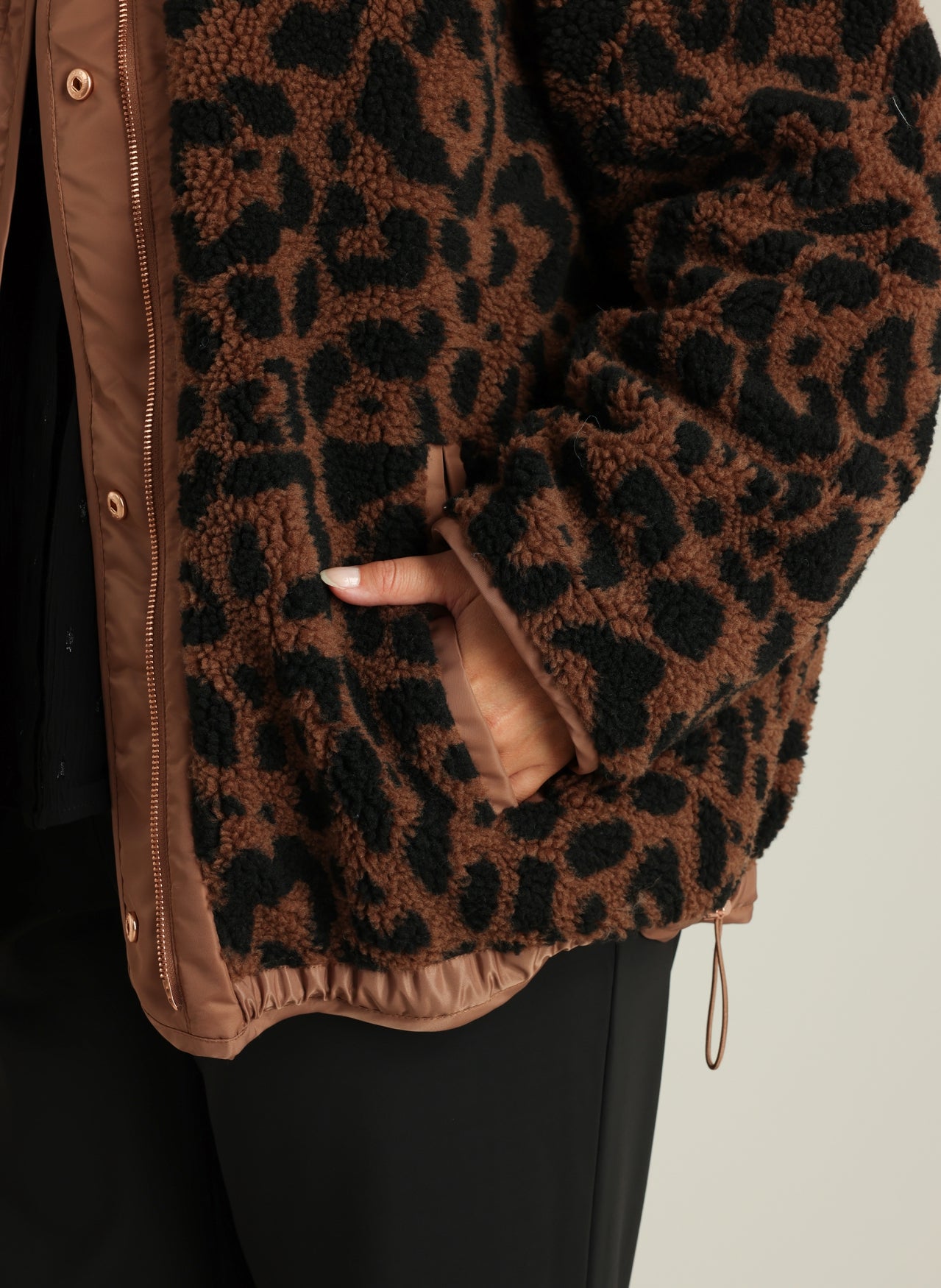 Anouk | Warm Taupe