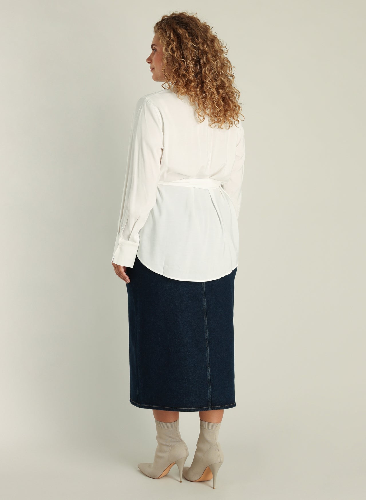 Giselle | Off White