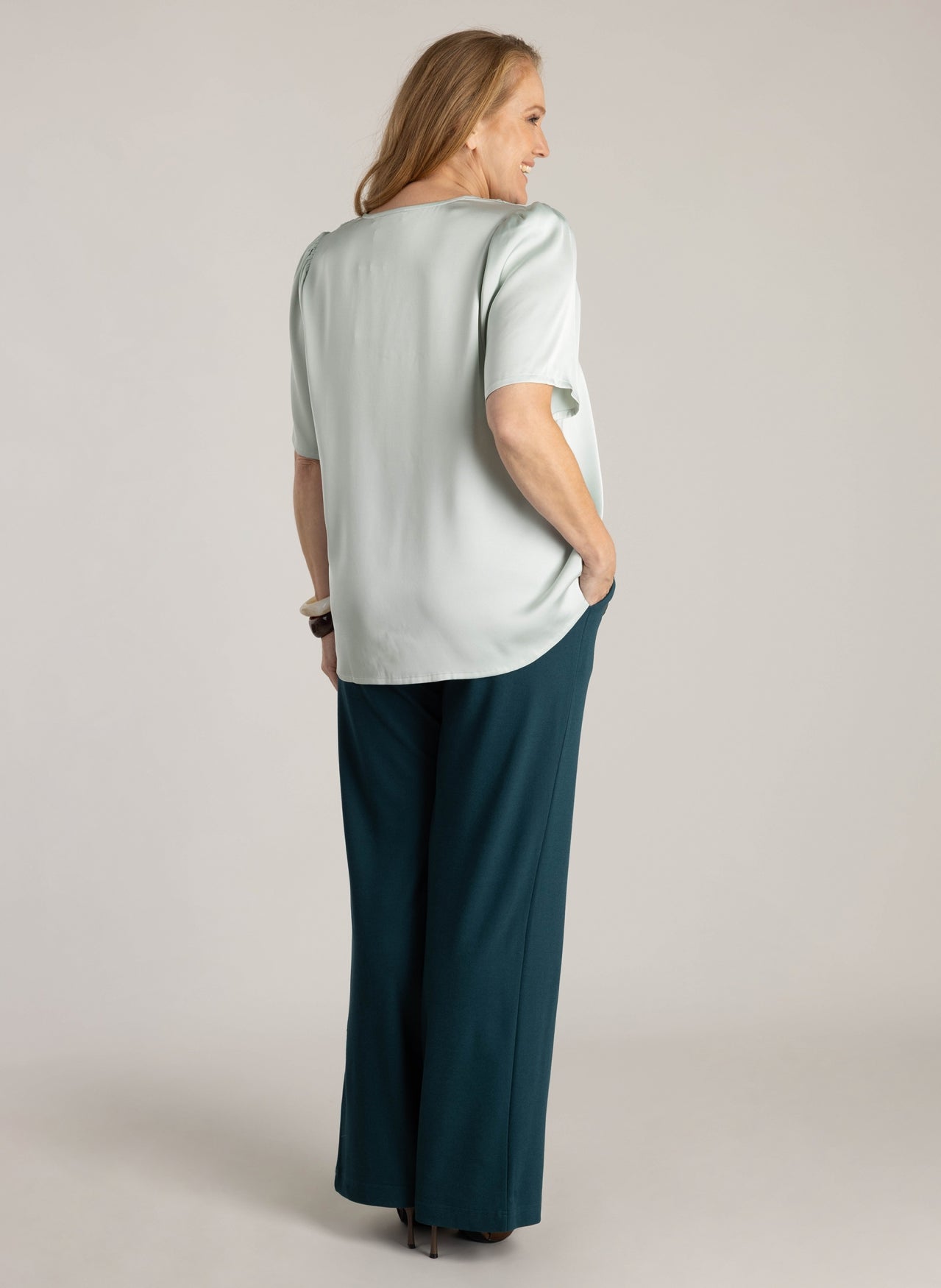 Tjitske Essential | Mint Grey