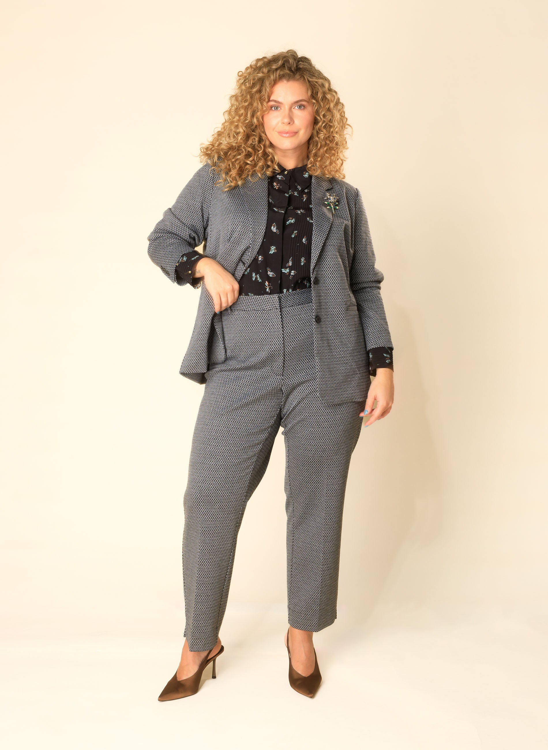 Haya | Black/Multi-Colour