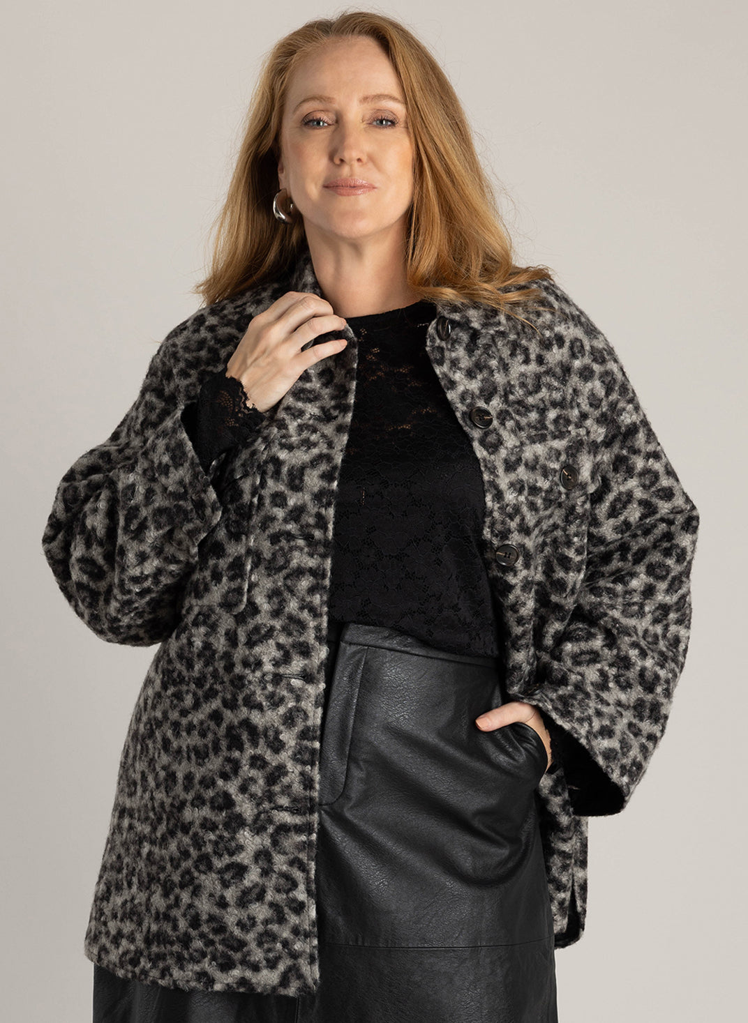 Hesther | Black/Off White