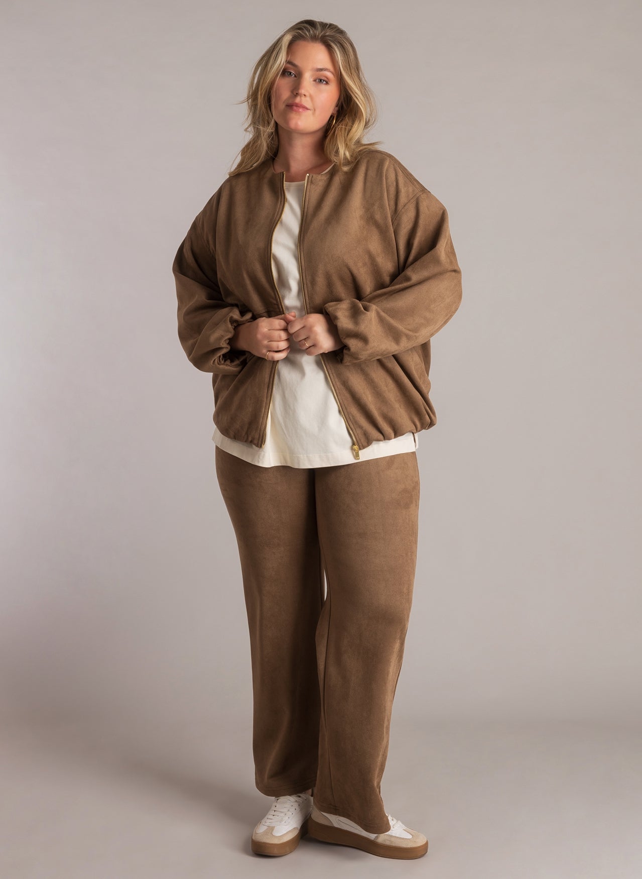 Jarmila | Soft Brown