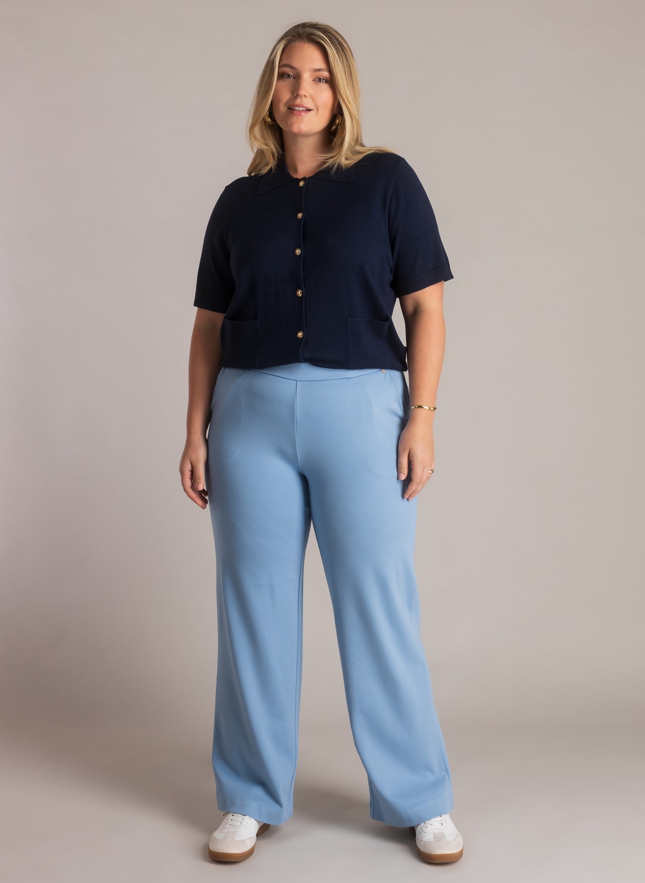 Nadeche Essential | Uniform Blue