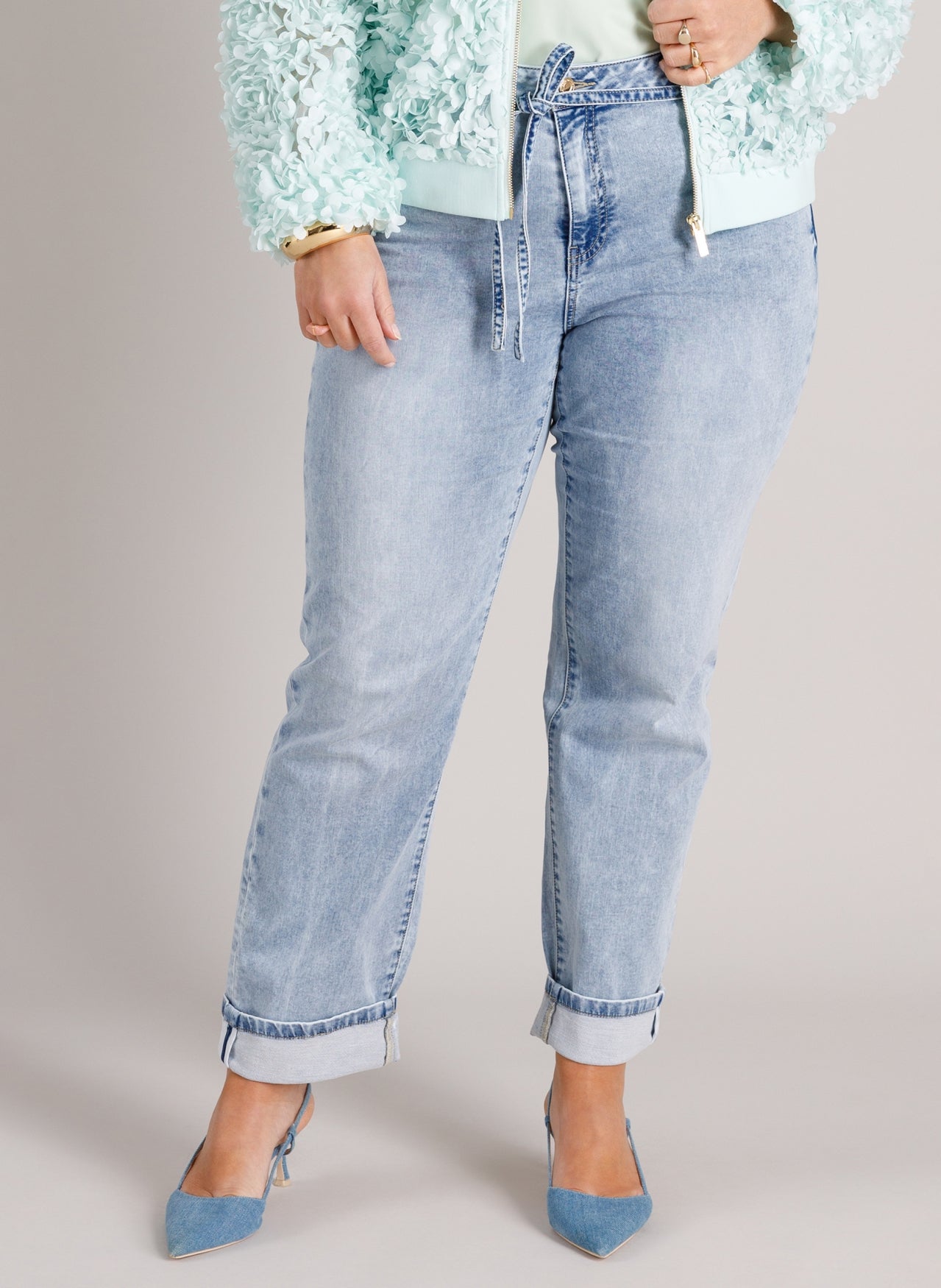 Violet Essential | Bleach Blue Denim