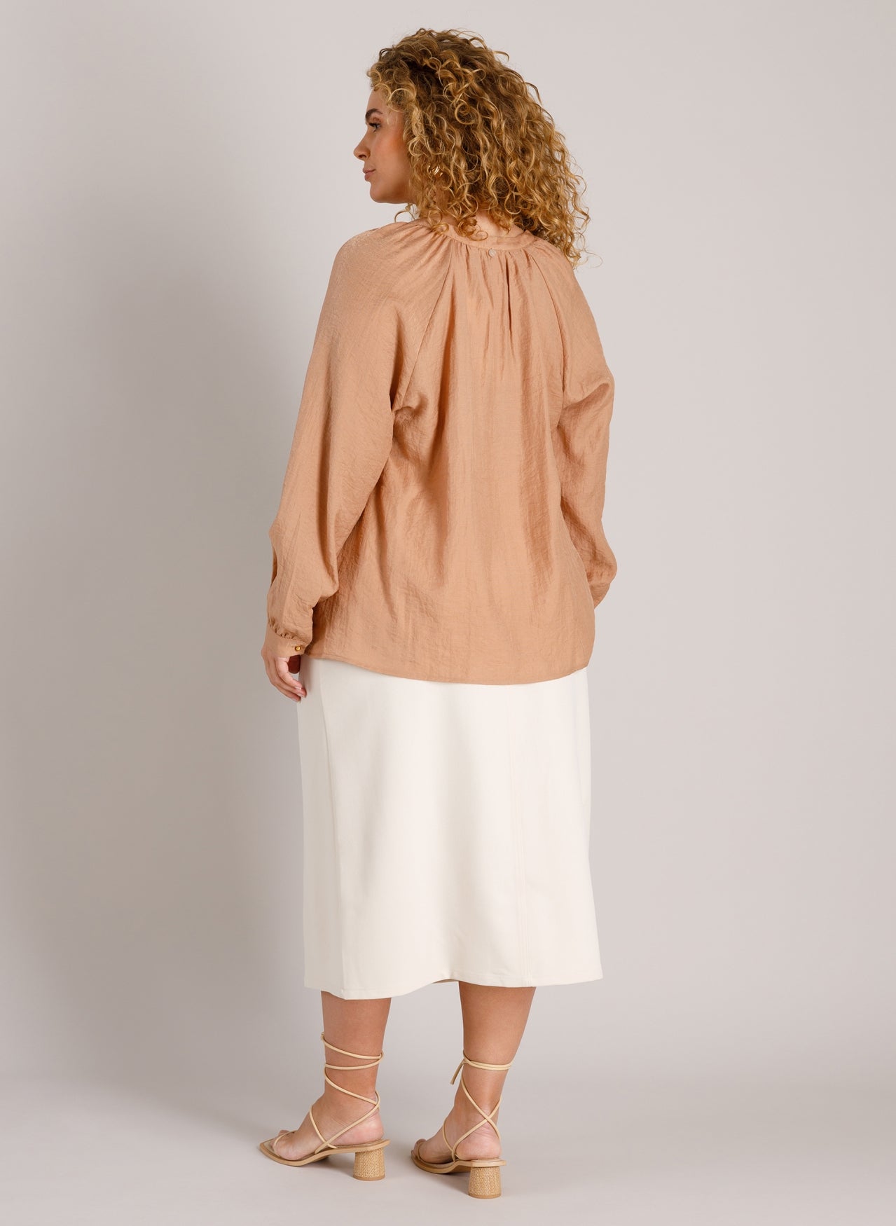 Wendelyn Essential | Baked Clay