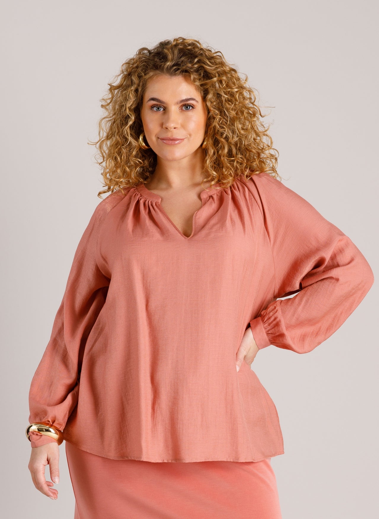 Wendelyn Essential | Dark Terra